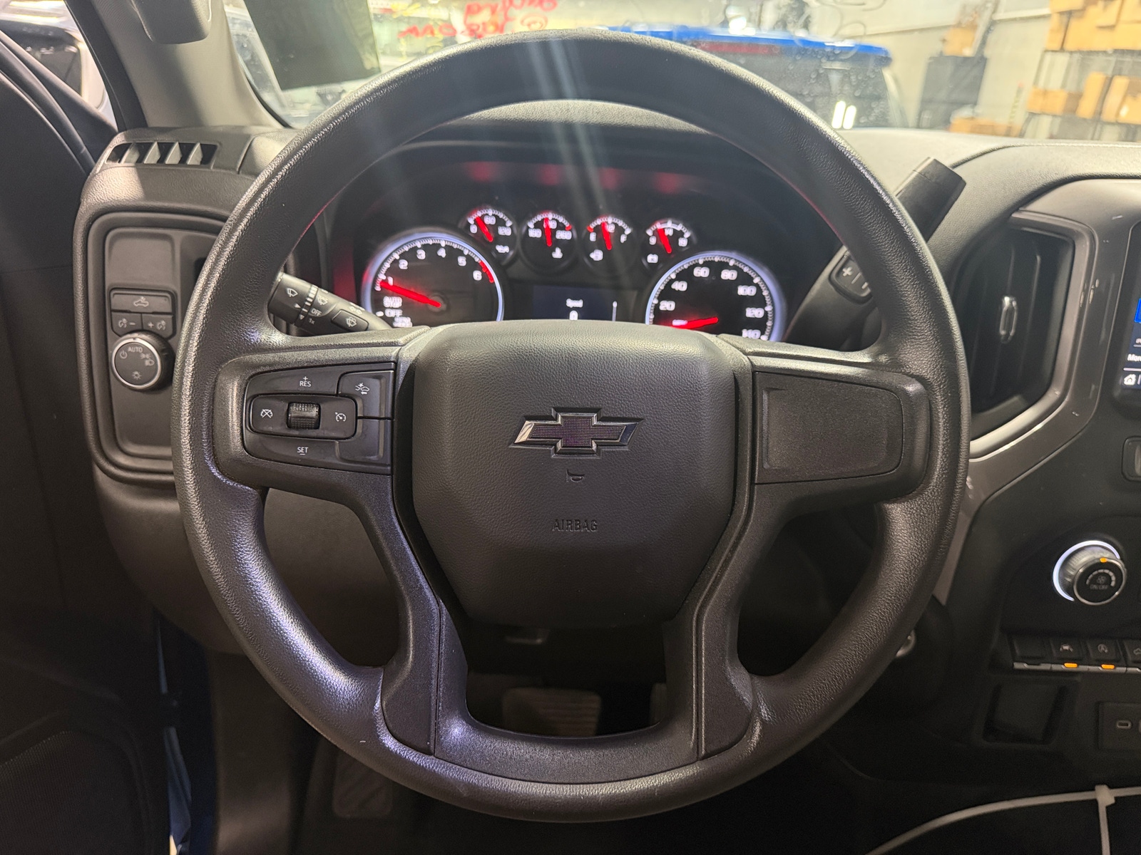 Thumbnail: 2022 Chevrolet Silverado 1500 - 5