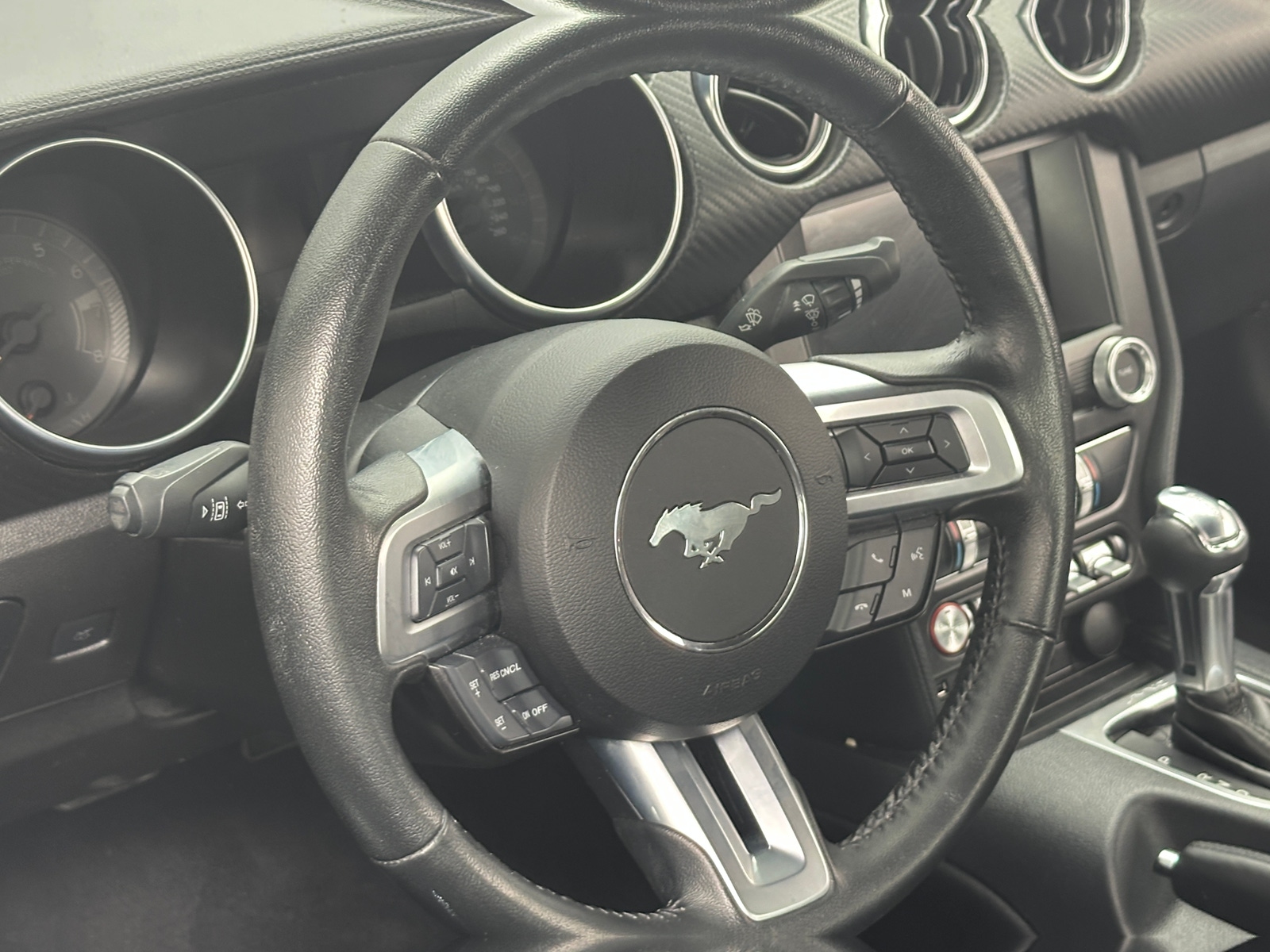 Thumbnail: 2022 Ford Mustang - 4