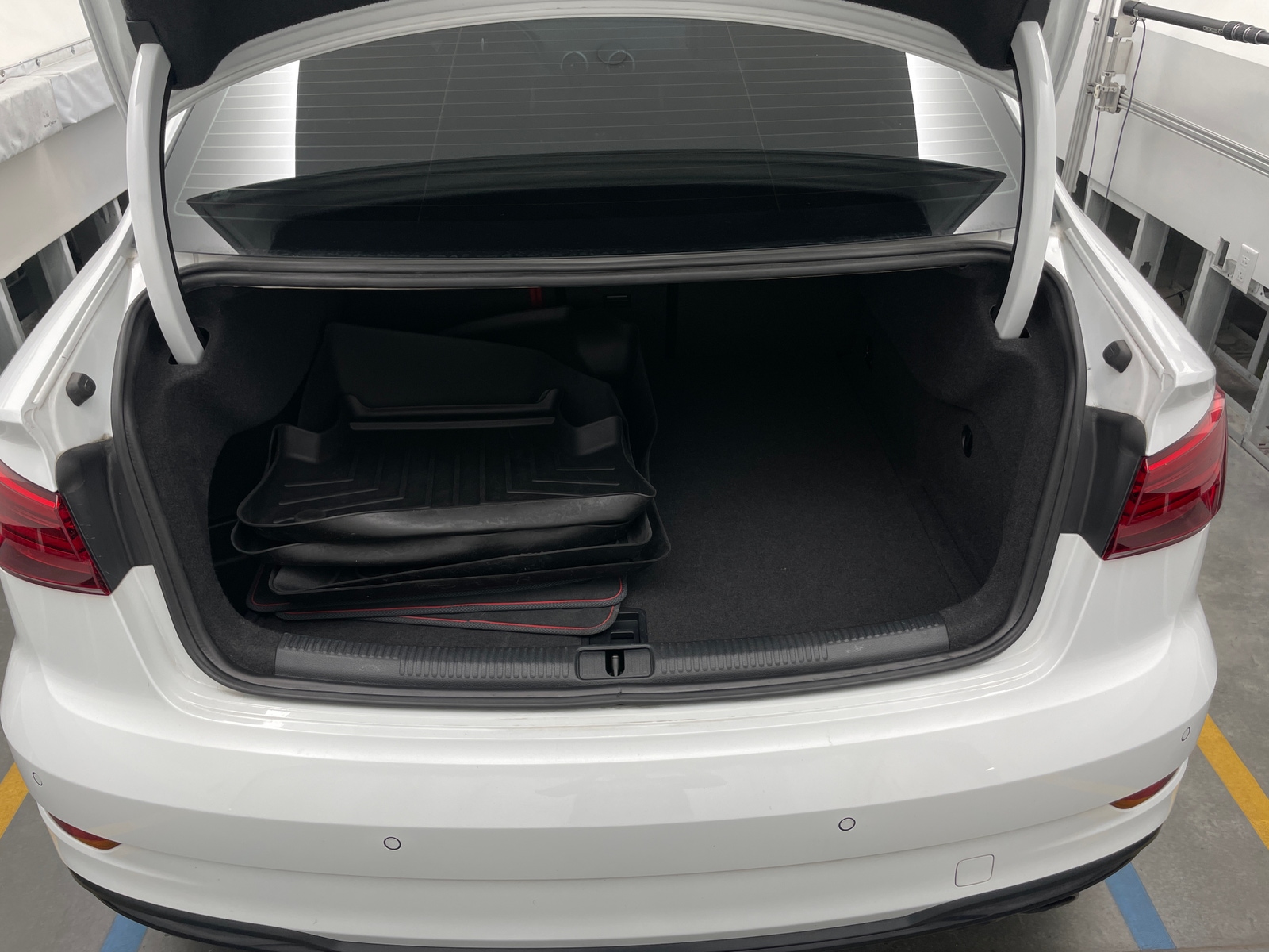 Thumbnail: 2019 Audi S3 - 6