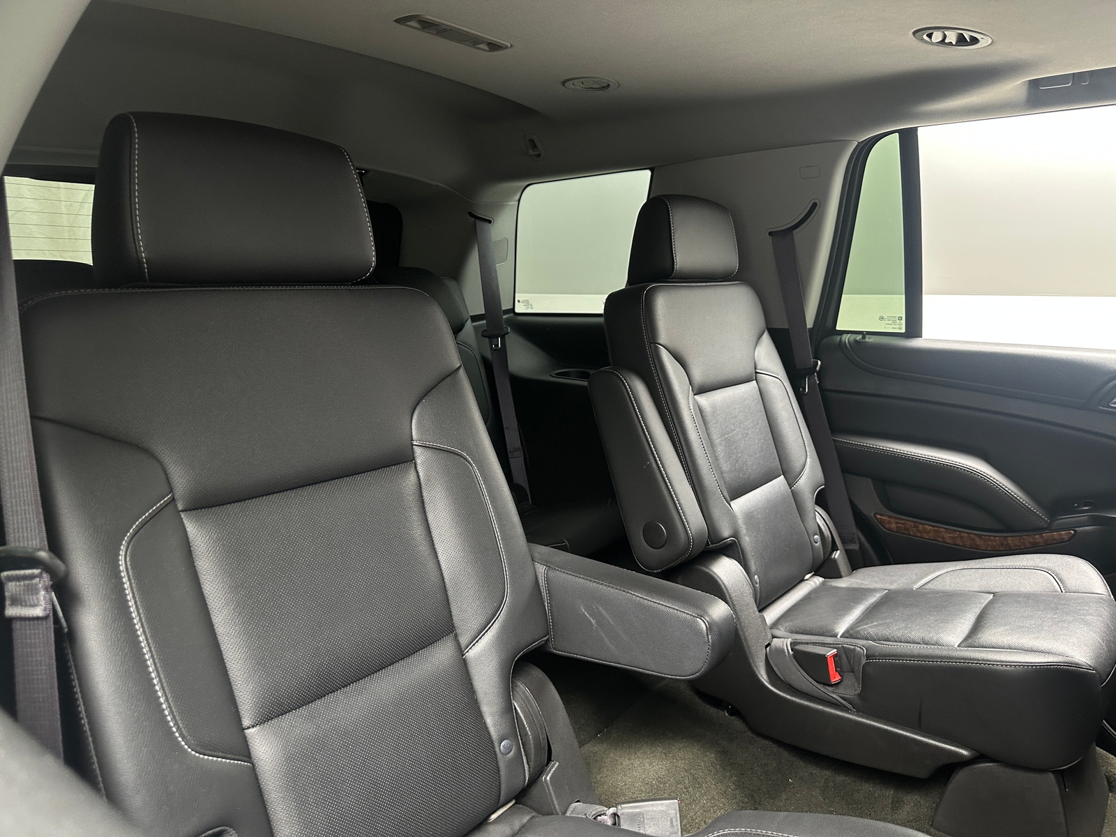 Thumbnail: 2017 Chevrolet Tahoe - 5