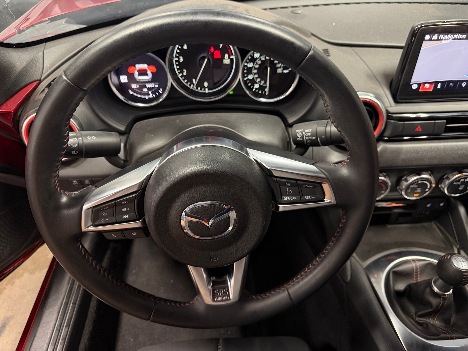 Thumbnail: 2023 Mazda MX-5 Miata - 4