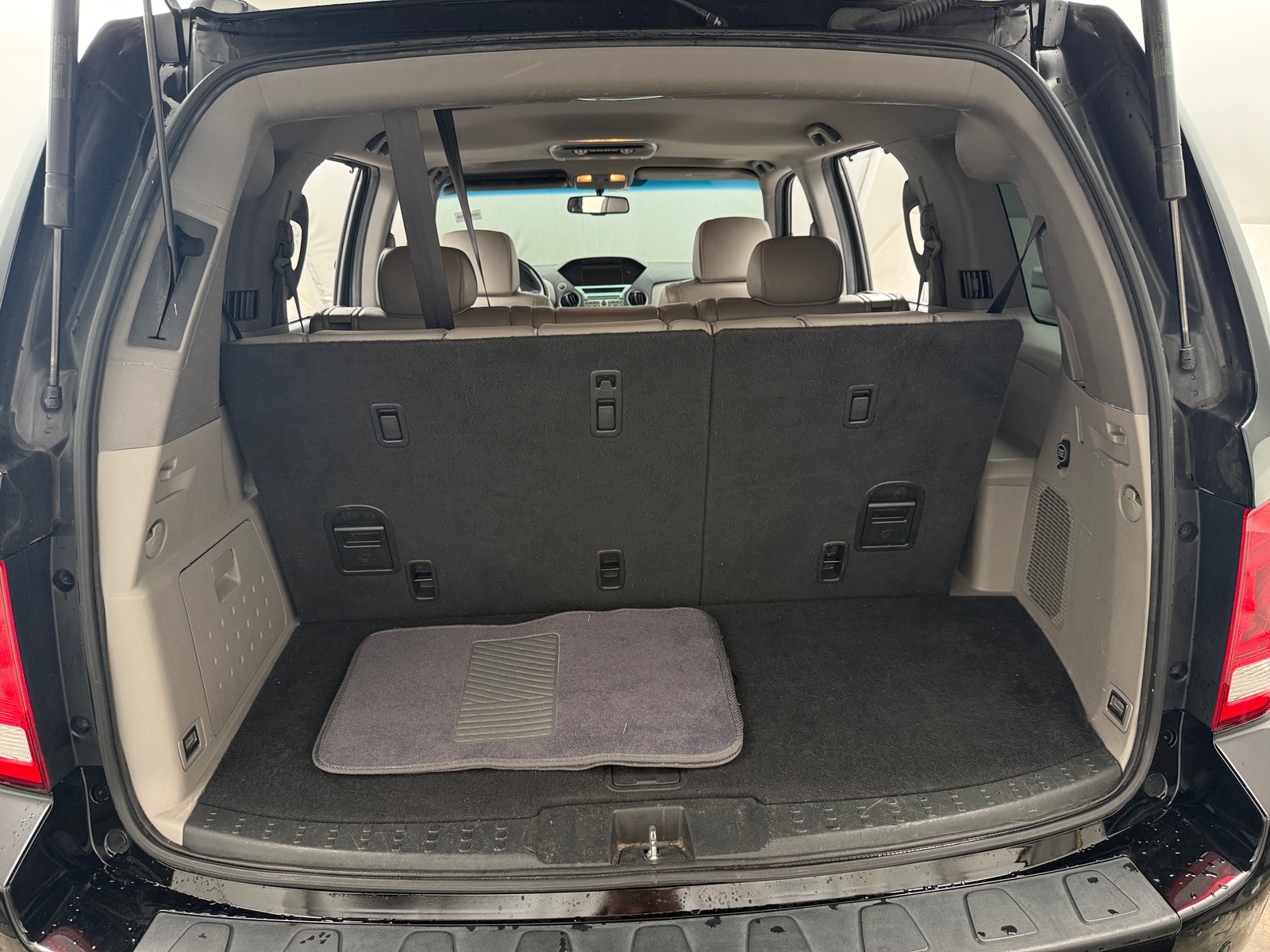 Thumbnail: 2011 Honda Pilot - 6