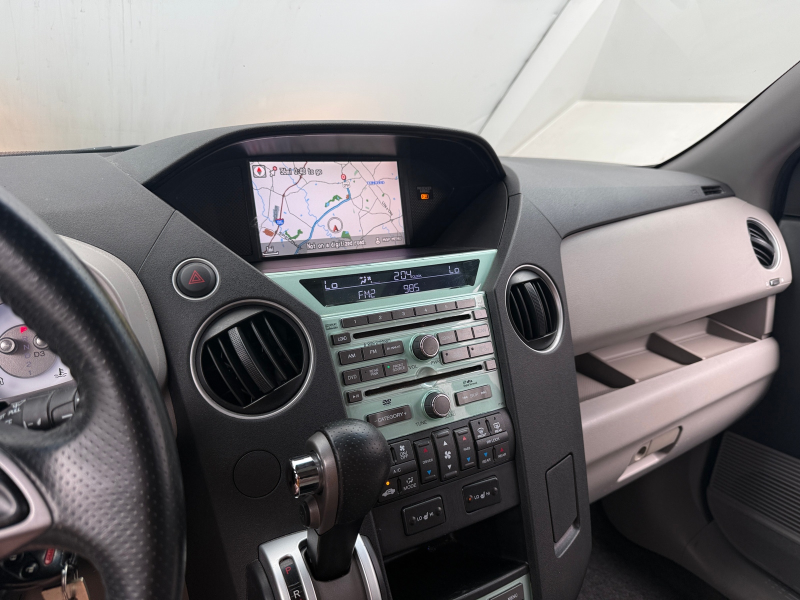 Thumbnail: 2011 Honda Pilot - 3