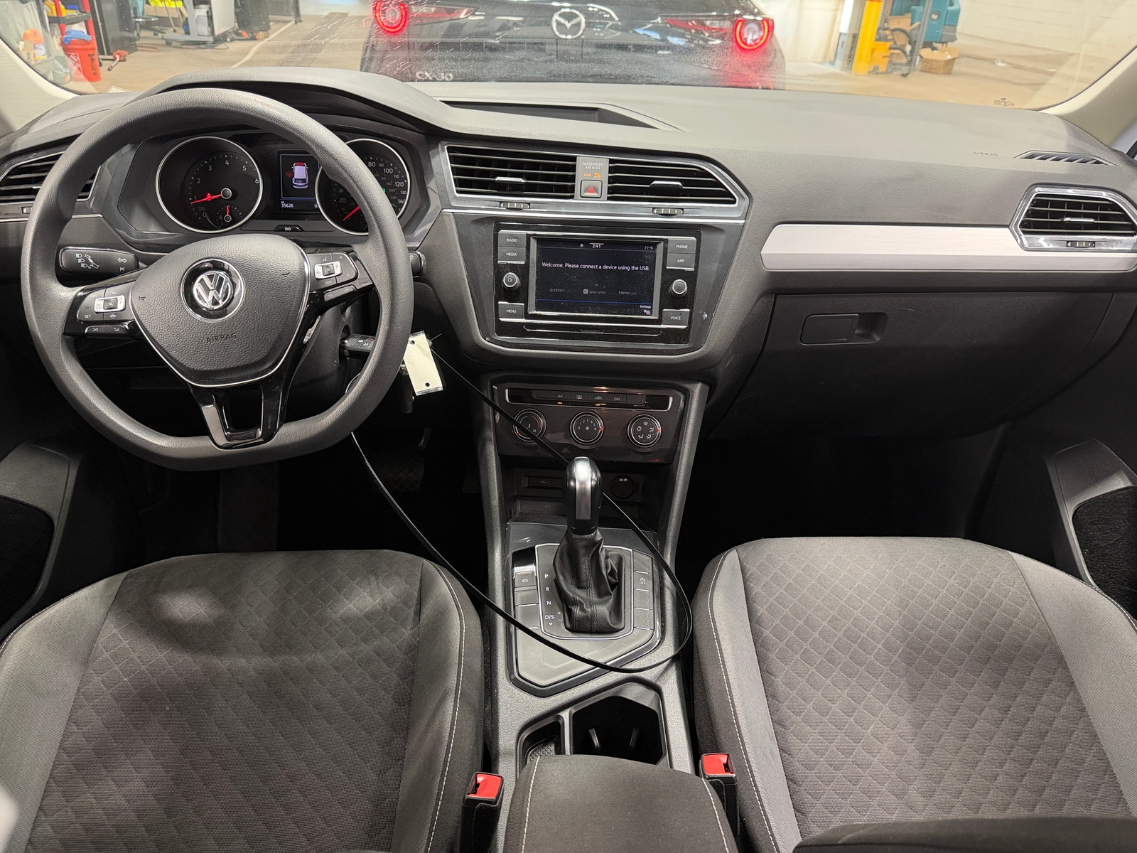 Thumbnail: 2021 Volkswagen Tiguan - 3