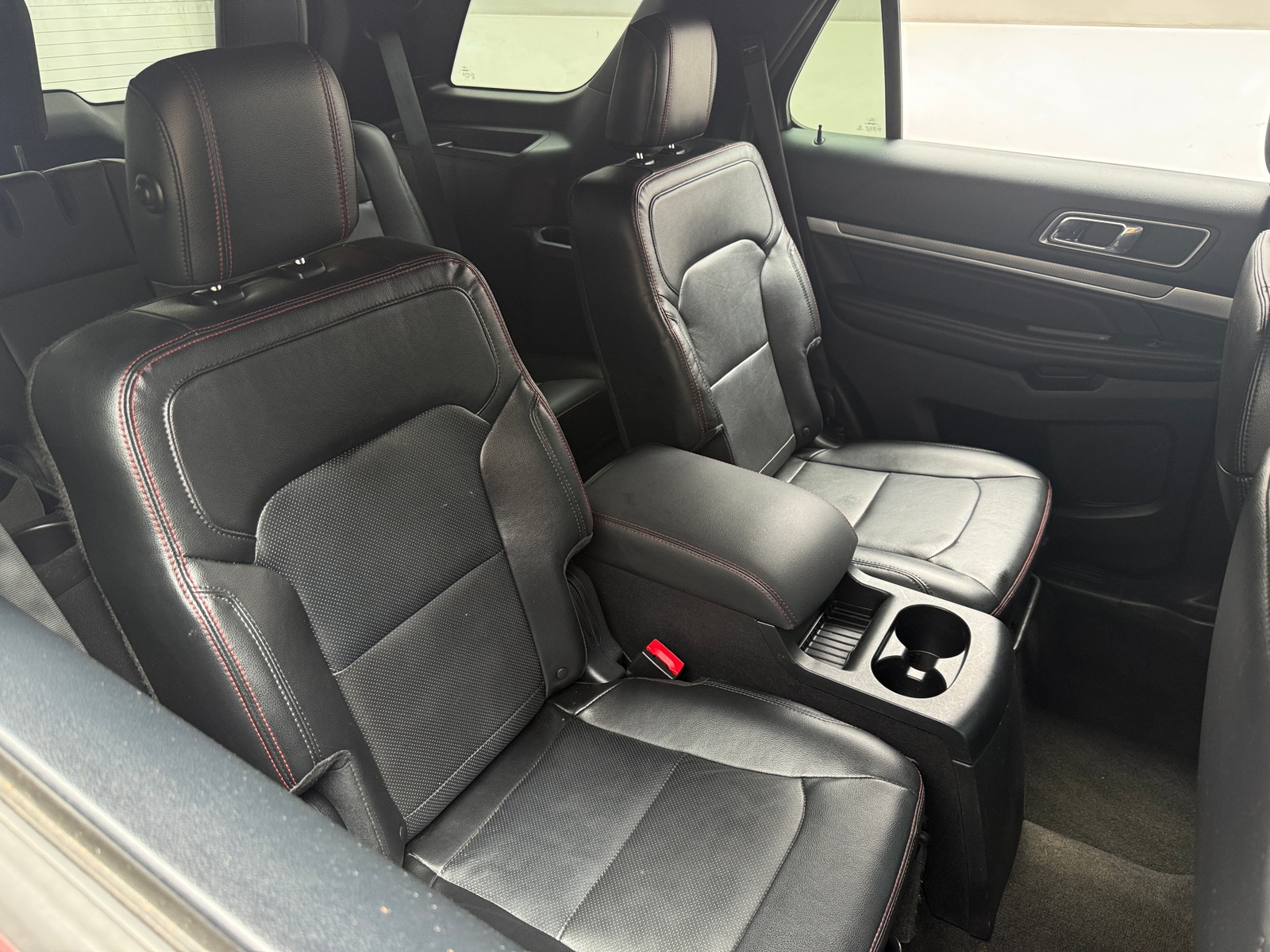 Thumbnail: 2016 Ford Explorer - 5