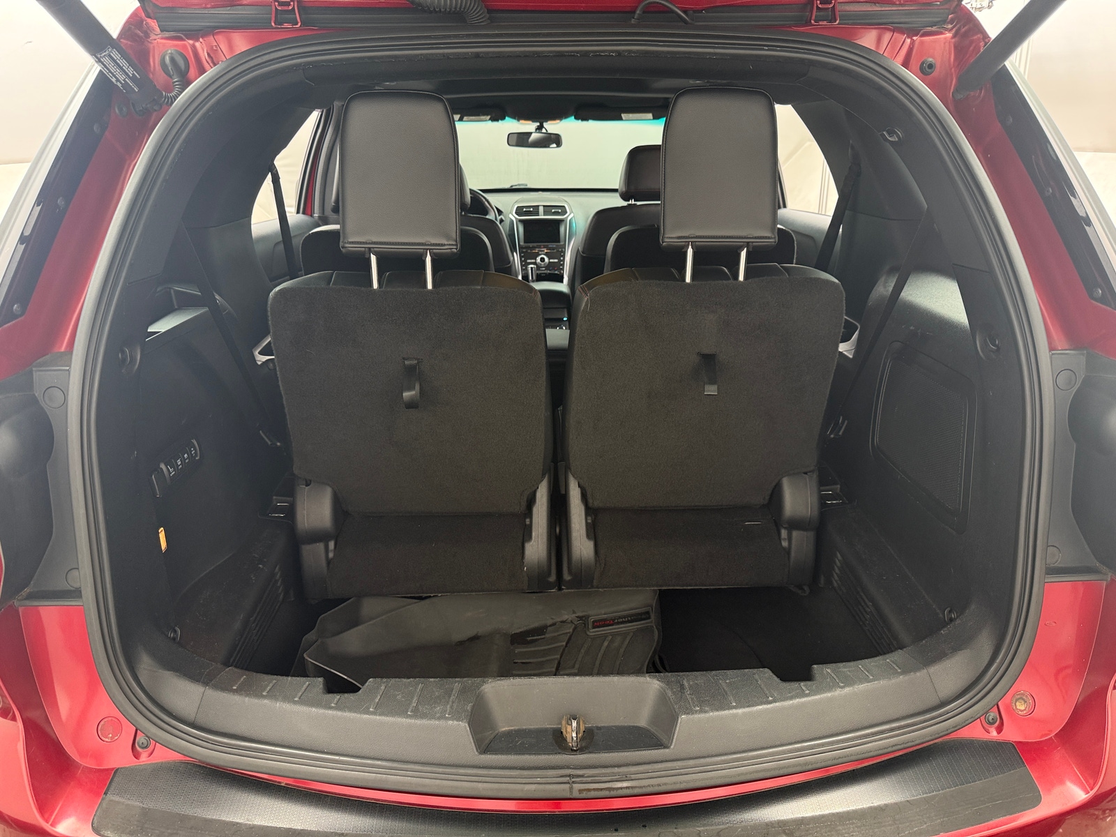 Thumbnail: 2016 Ford Explorer - 6