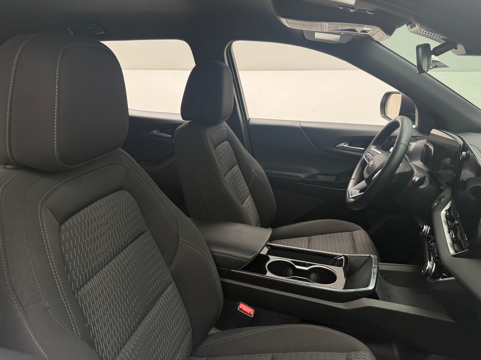 Thumbnail: 2025 Chevrolet Equinox - 2