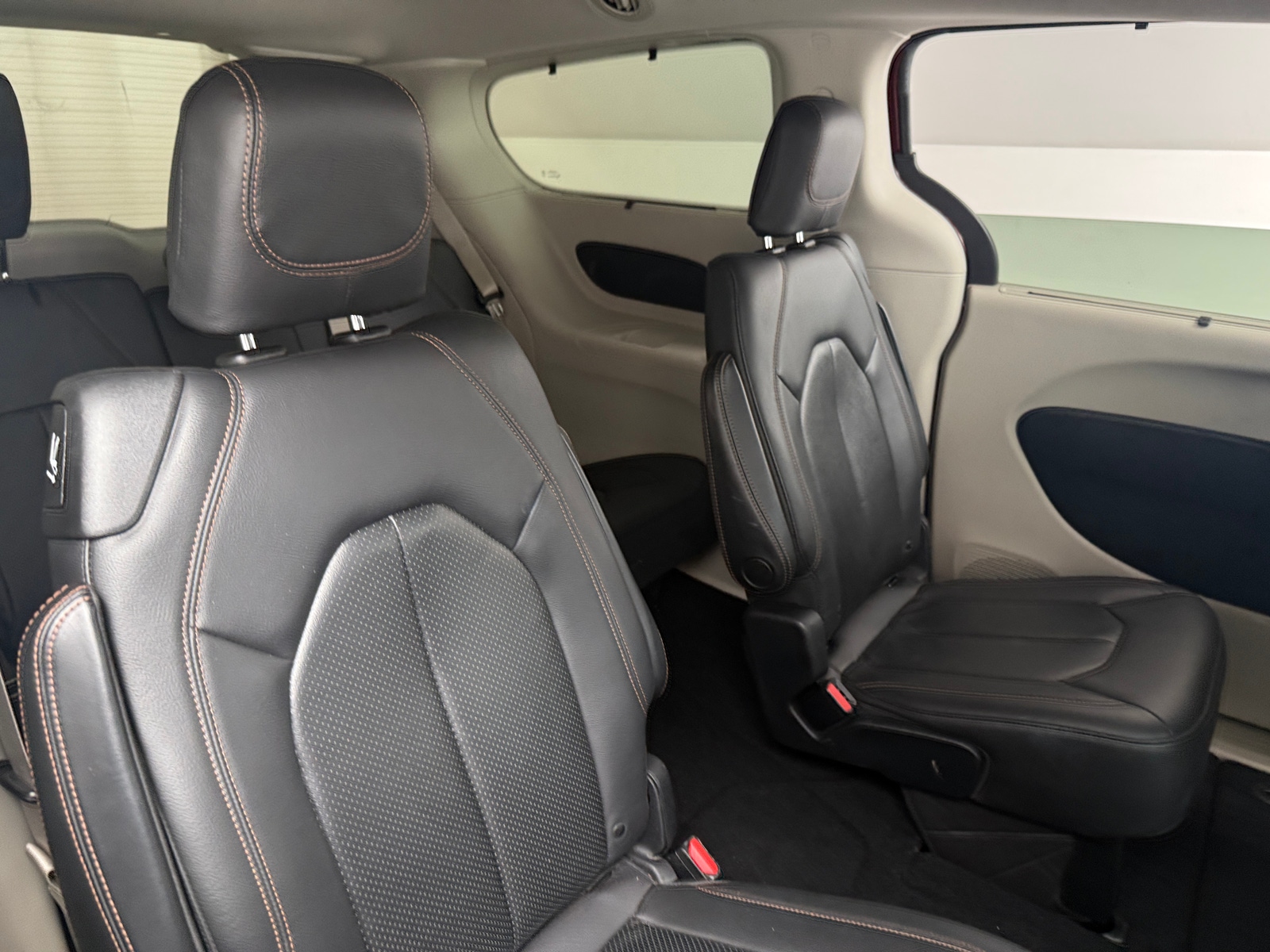 Thumbnail: 2020 Chrysler Pacifica - 5