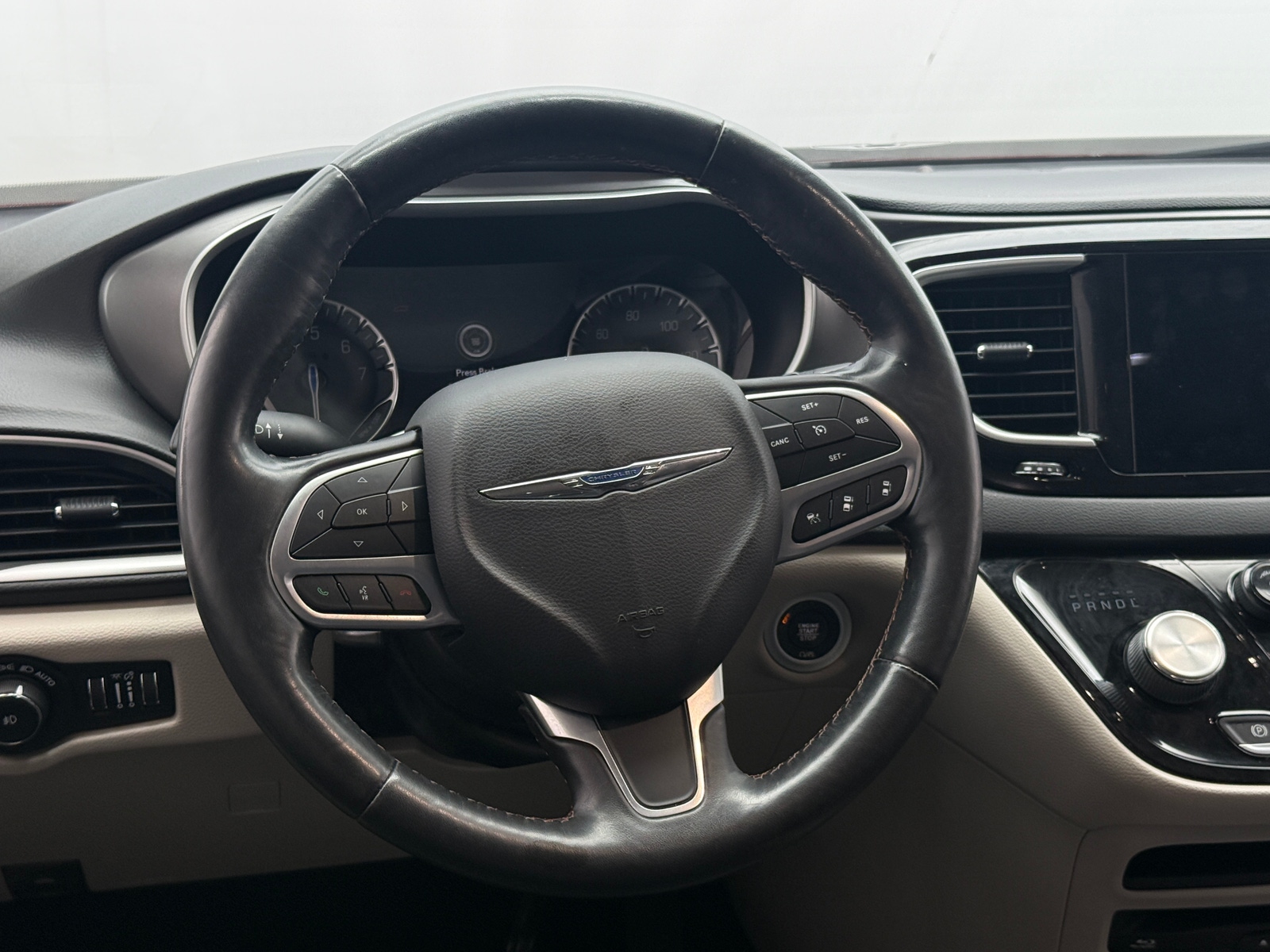 Thumbnail: 2020 Chrysler Pacifica - 4
