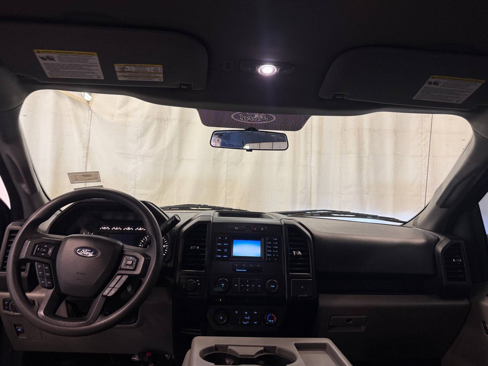 Thumbnail: 2016 Ford Econoline - 3
