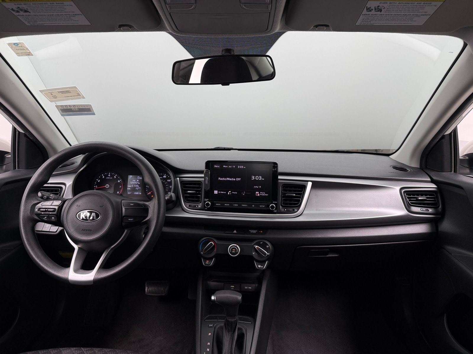 Thumbnail: 2021 Kia Rio - 3
