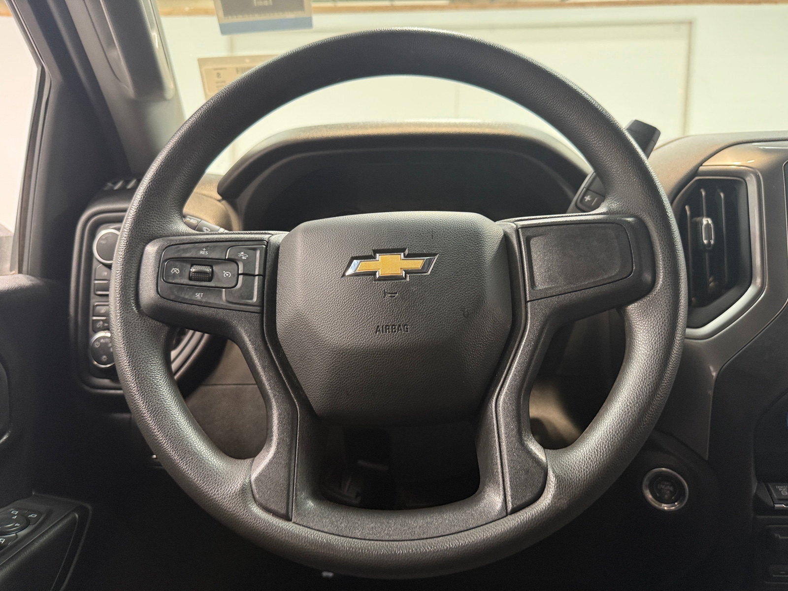 Thumbnail: 2024 Chevrolet Silverado 2500 - 5