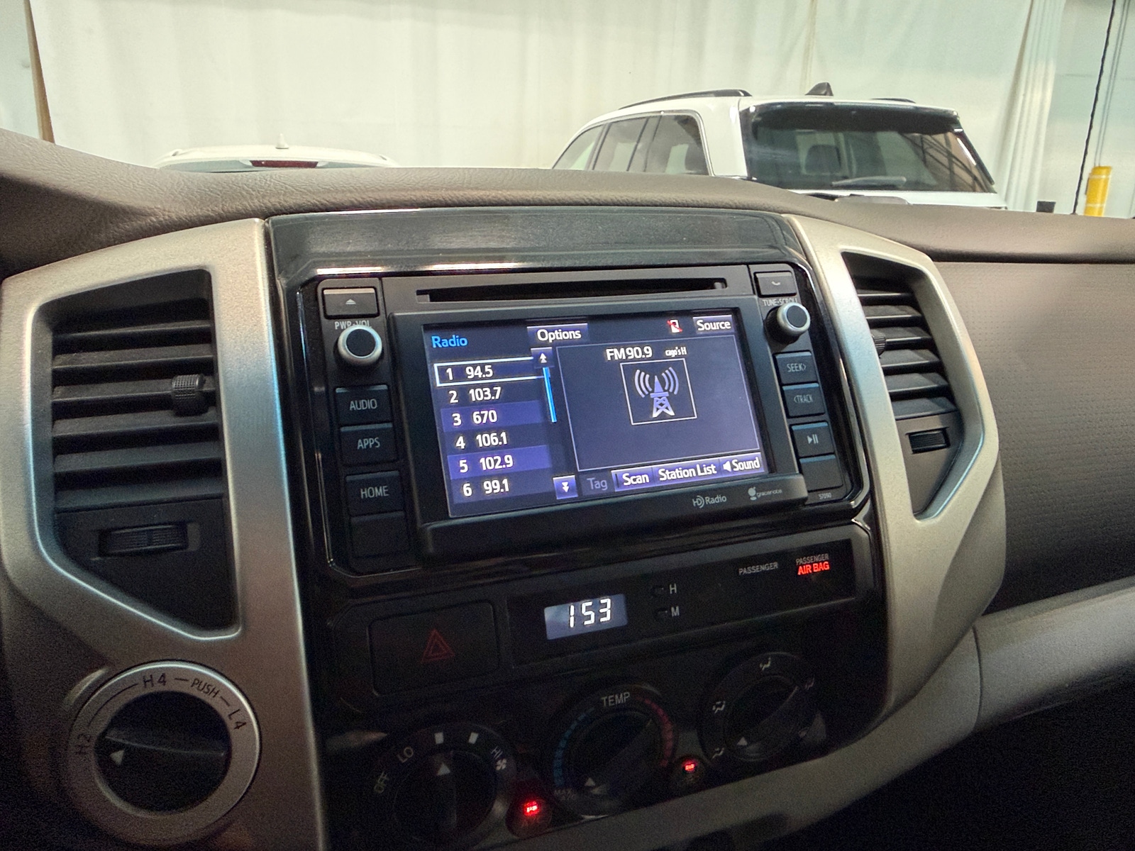 Thumbnail: 2014 Toyota Tacoma - 4