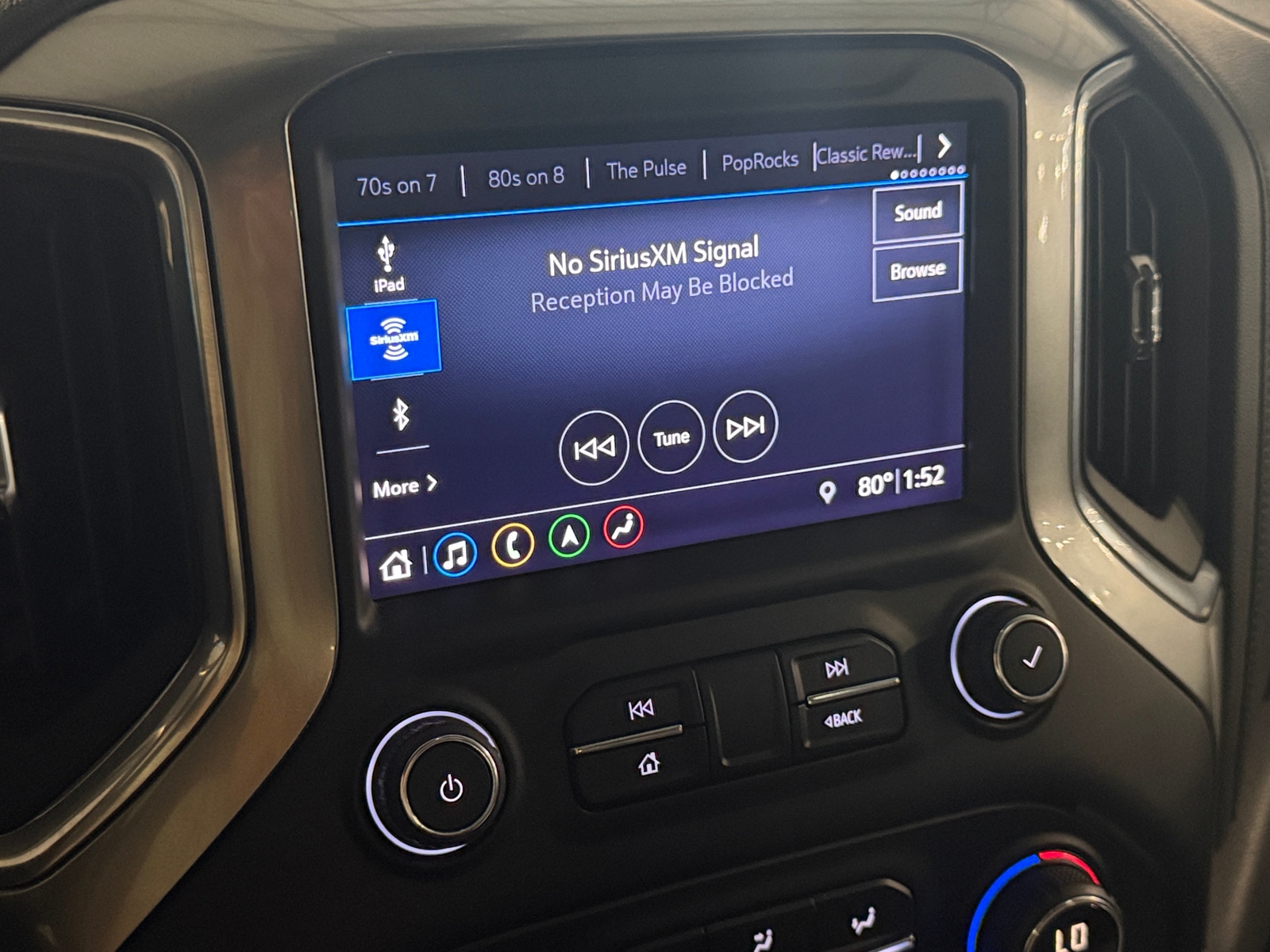 Thumbnail: 2019 Chevrolet Silverado 1500 - 4