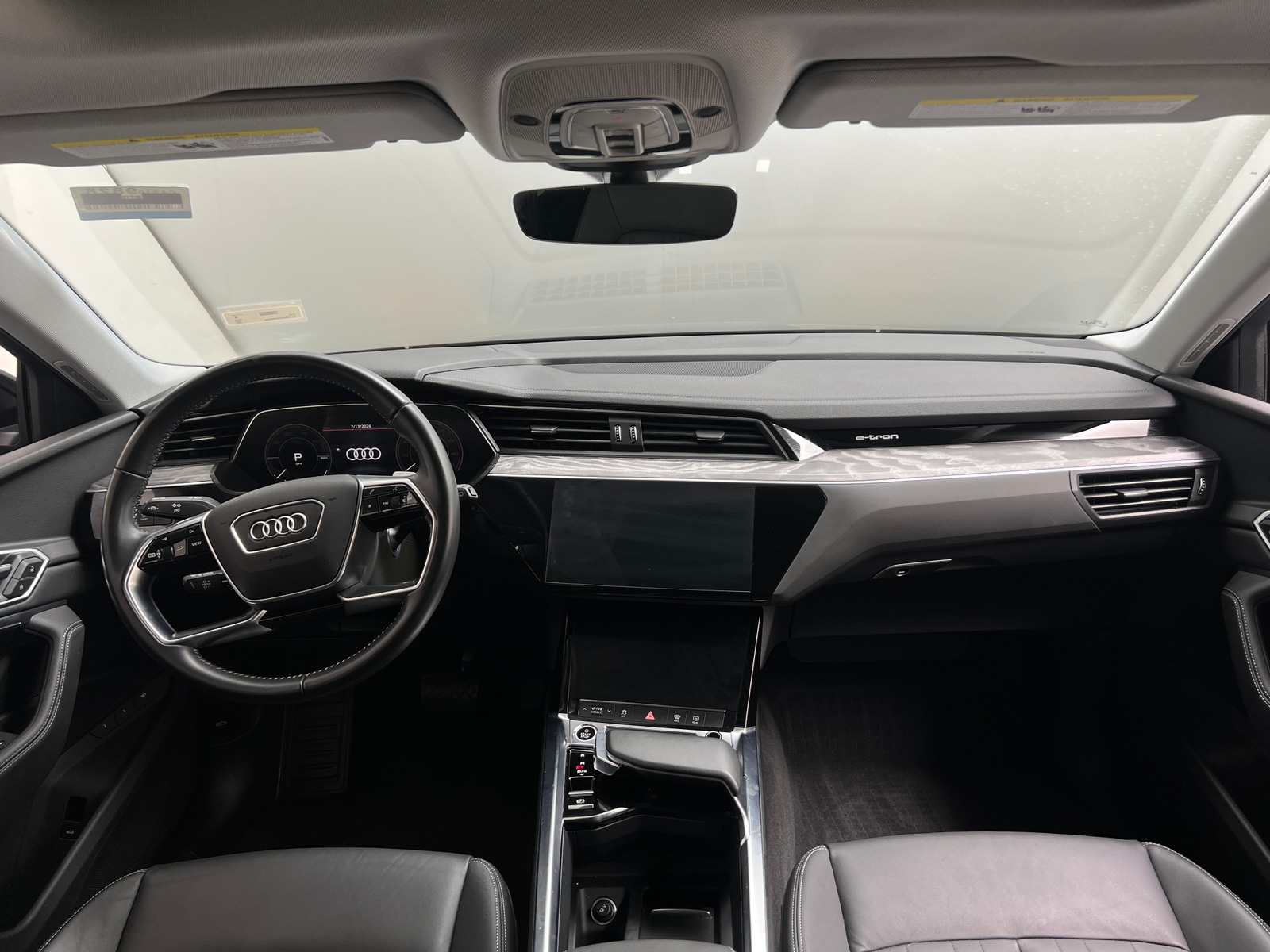 Thumbnail: 2021 Audi e-tron - 2