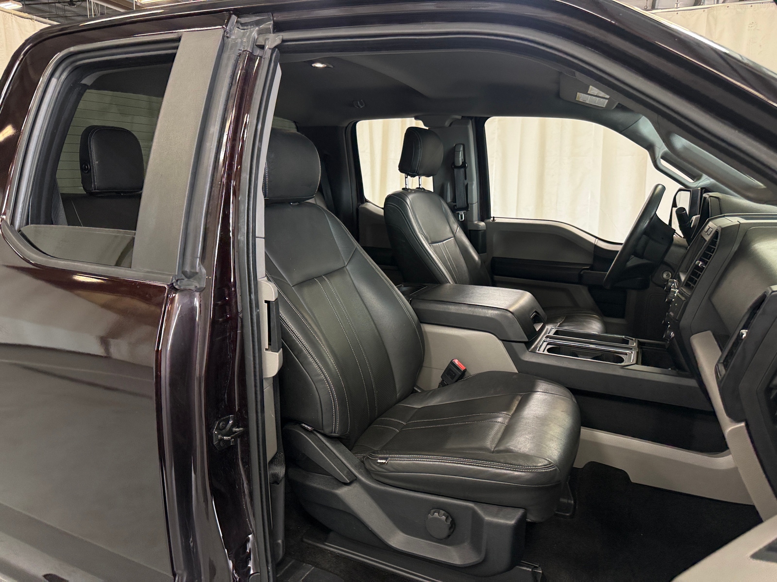 Thumbnail: 2018 Ford Econoline - 2