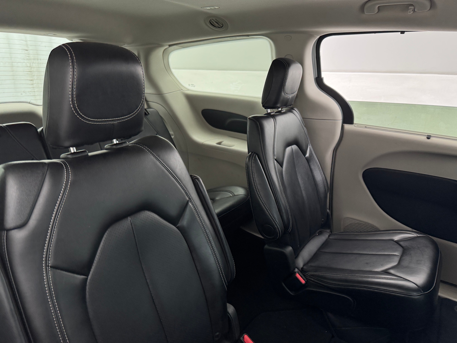 Thumbnail: 2024 Chrysler Pacifica - 5