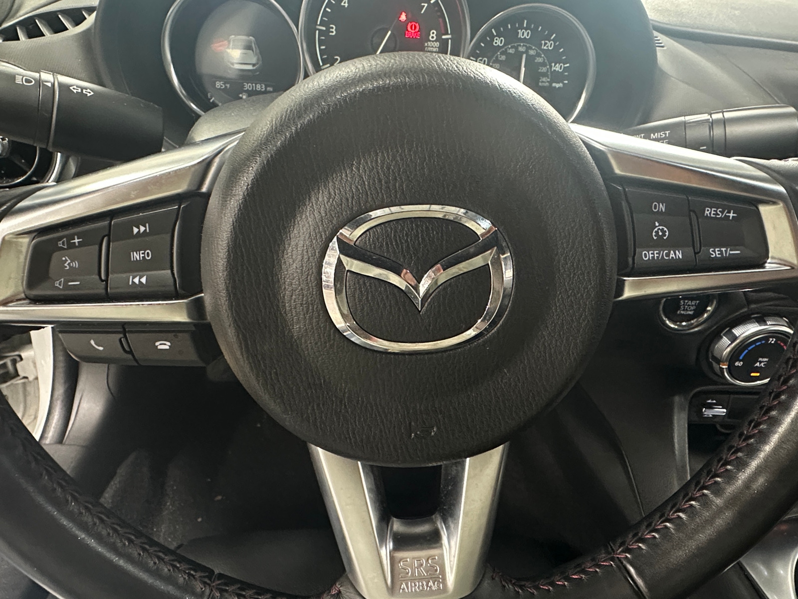Thumbnail: 2019 Mazda MX-5 Miata - 4