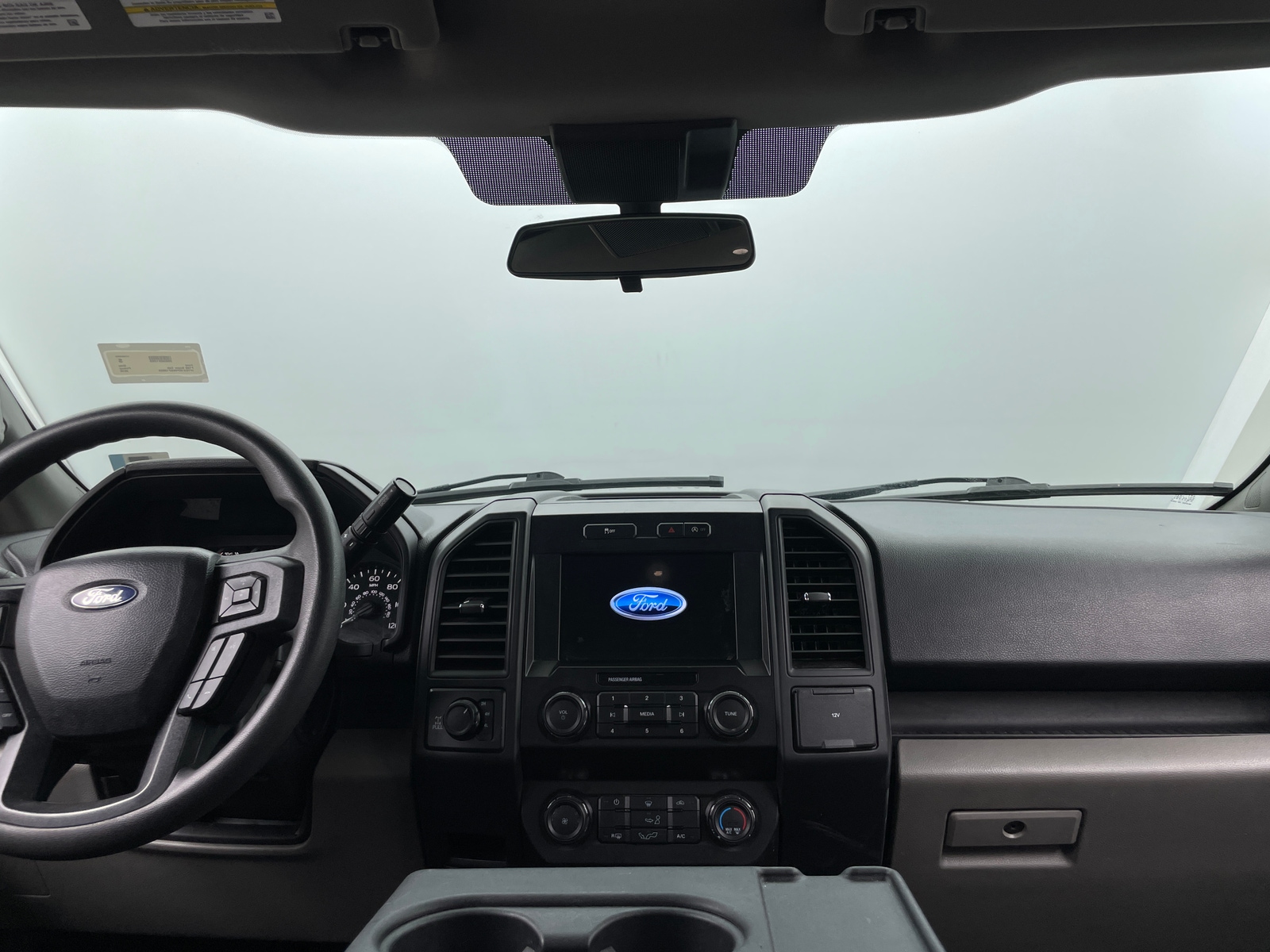 Thumbnail: 2019 Ford Econoline - 3
