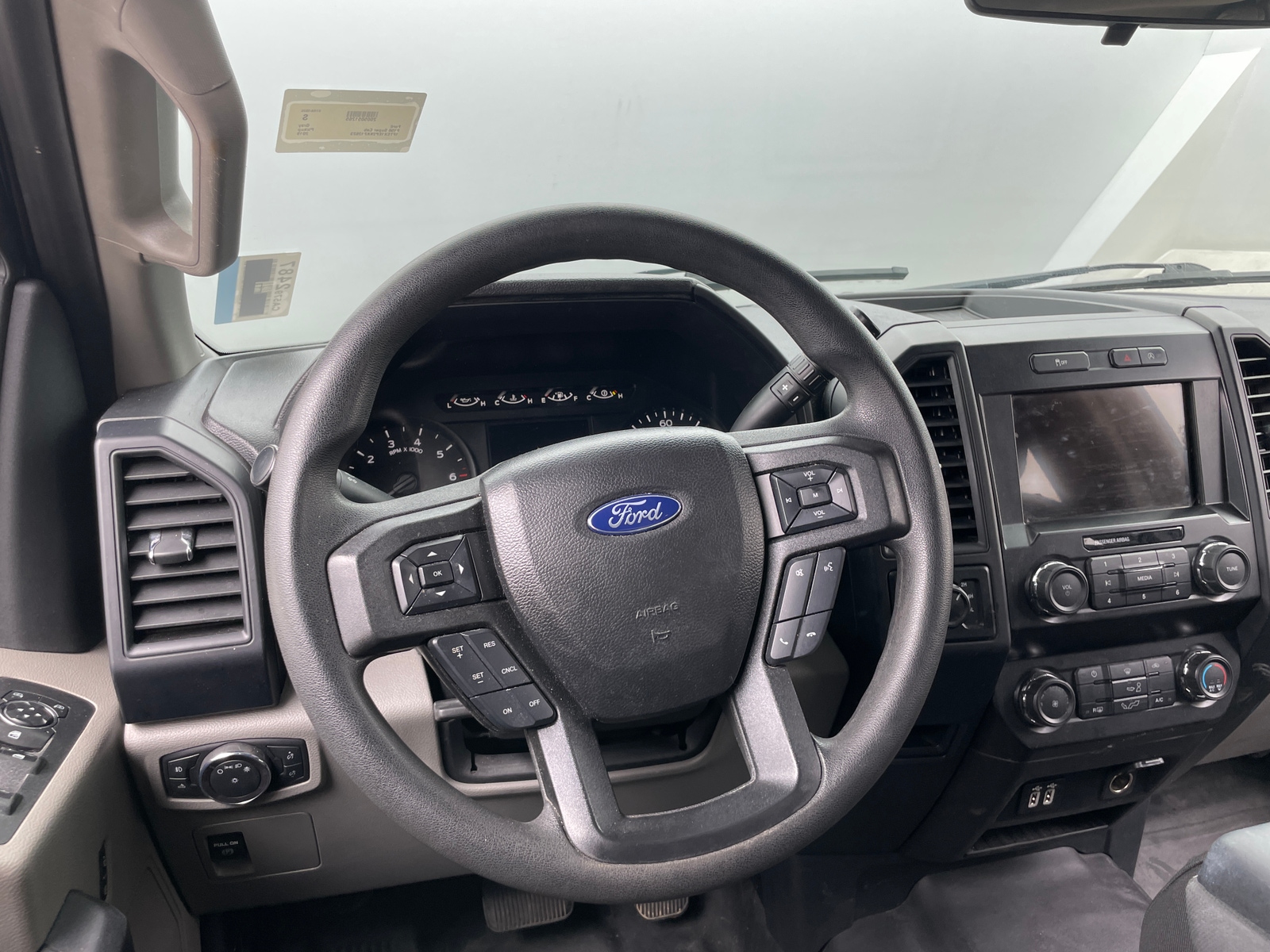 Thumbnail: 2019 Ford Econoline - 5