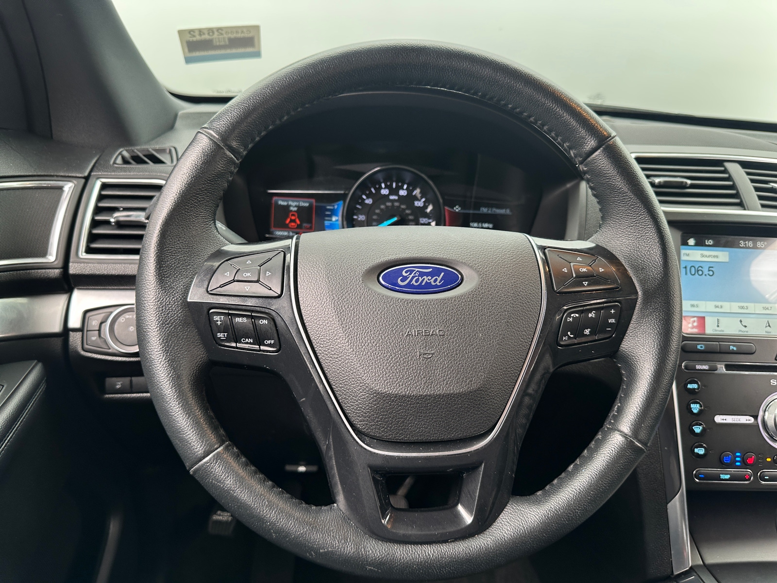 Thumbnail: 2018 Ford Explorer - 4