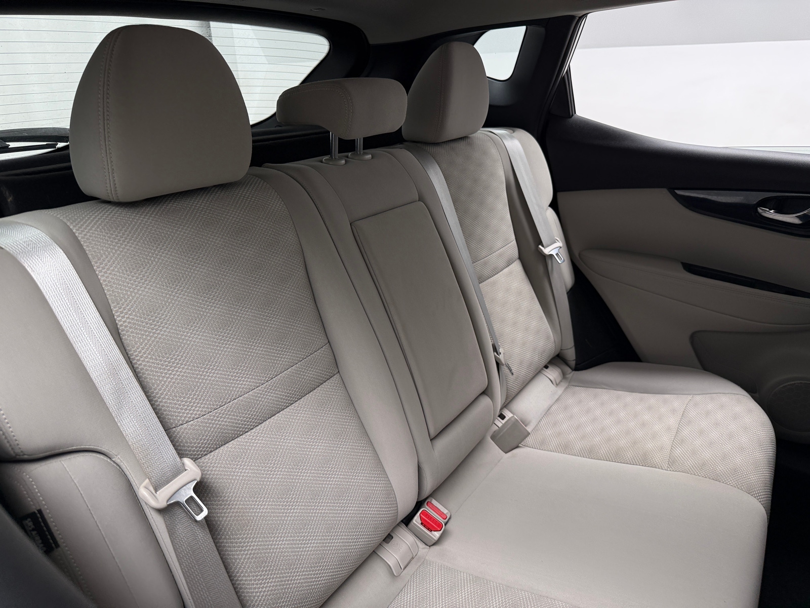 Thumbnail: 2020 Nissan Rogue Sport - 6