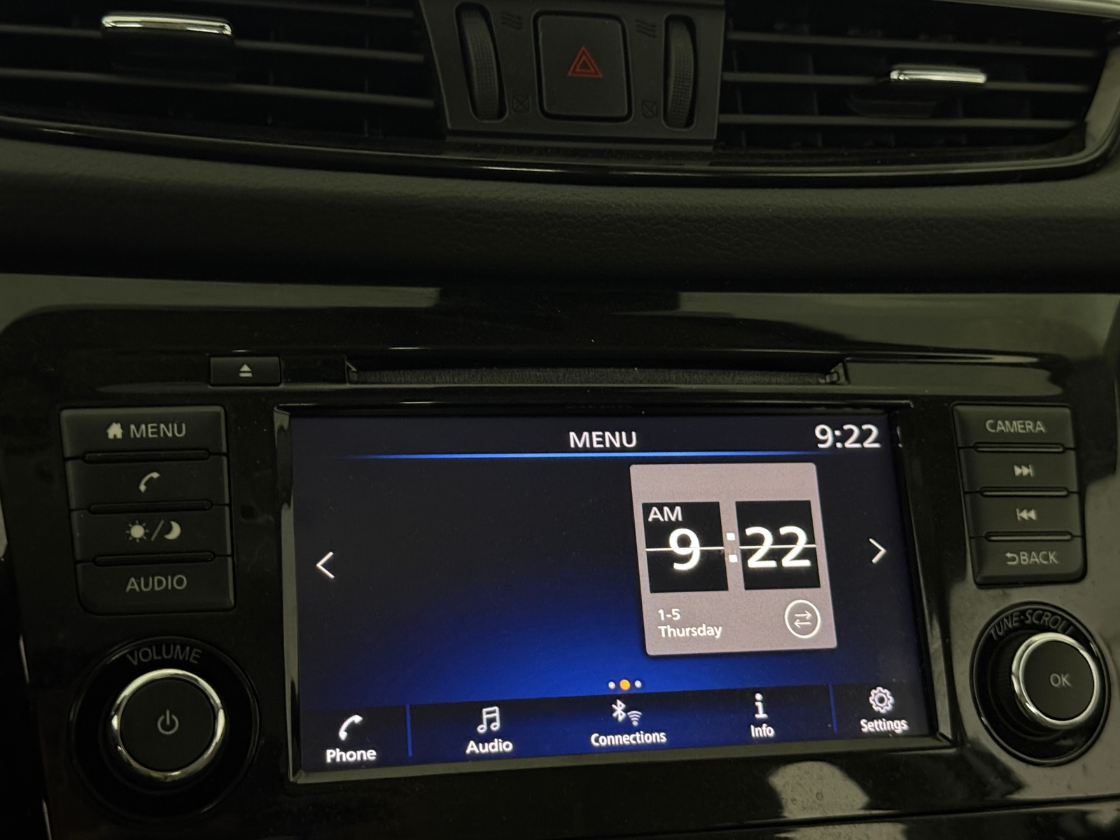 Thumbnail: 2020 Nissan Rogue Sport - 4