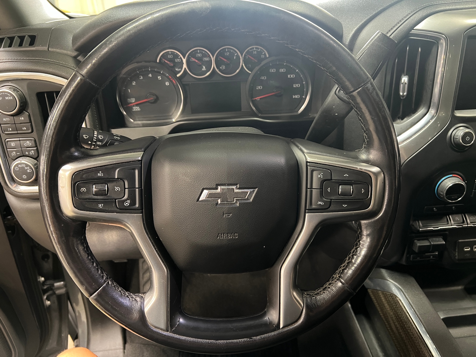 Thumbnail: 2021 Chevrolet Silverado 1500 - 5