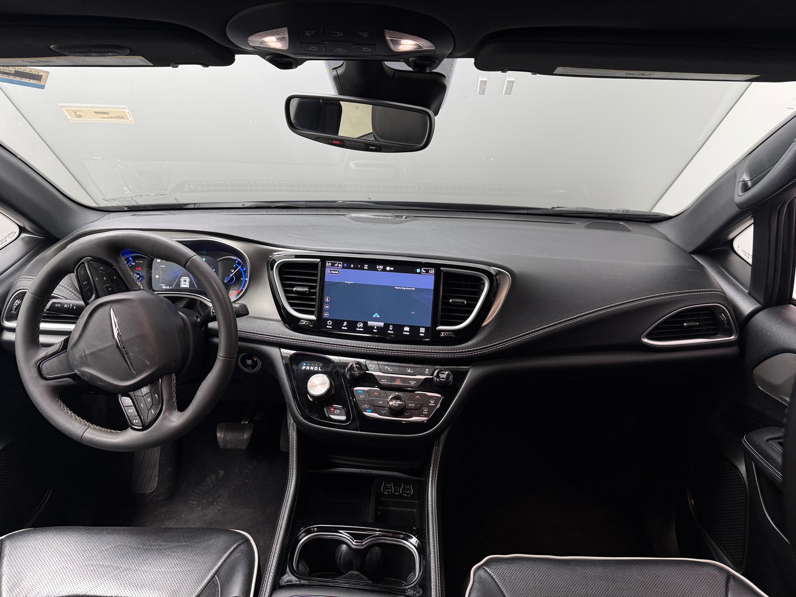 Thumbnail: 2024 Chrysler Pacifica - 3