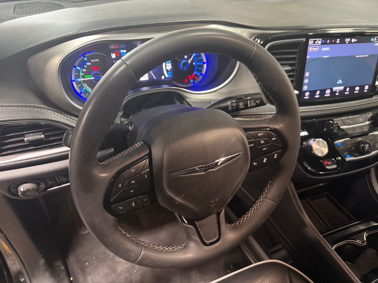 Thumbnail: 2024 Chrysler Pacifica - 5