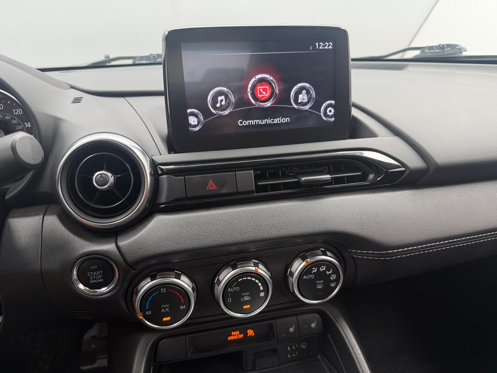 Thumbnail: 2022 Mazda MX-5 Miata - 4
