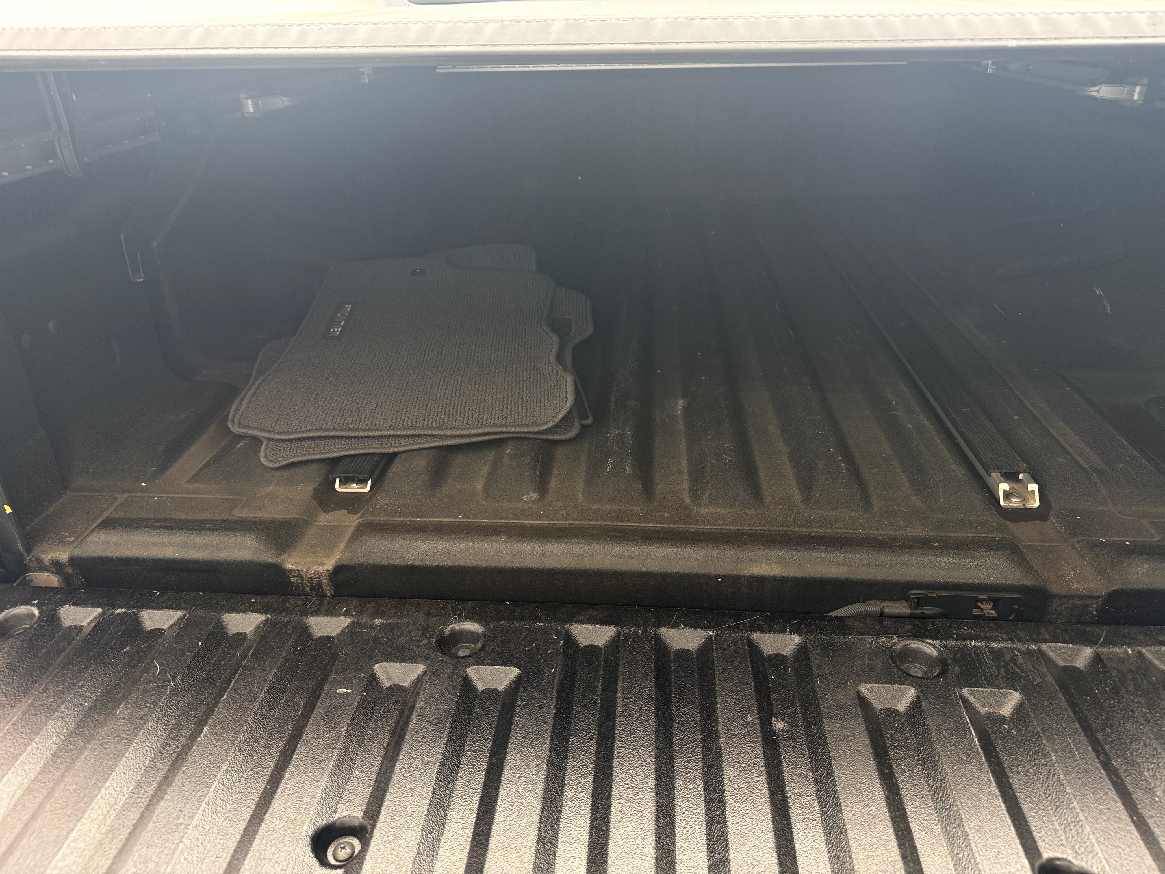 2017 Nissan Frontier SV - Photo 9