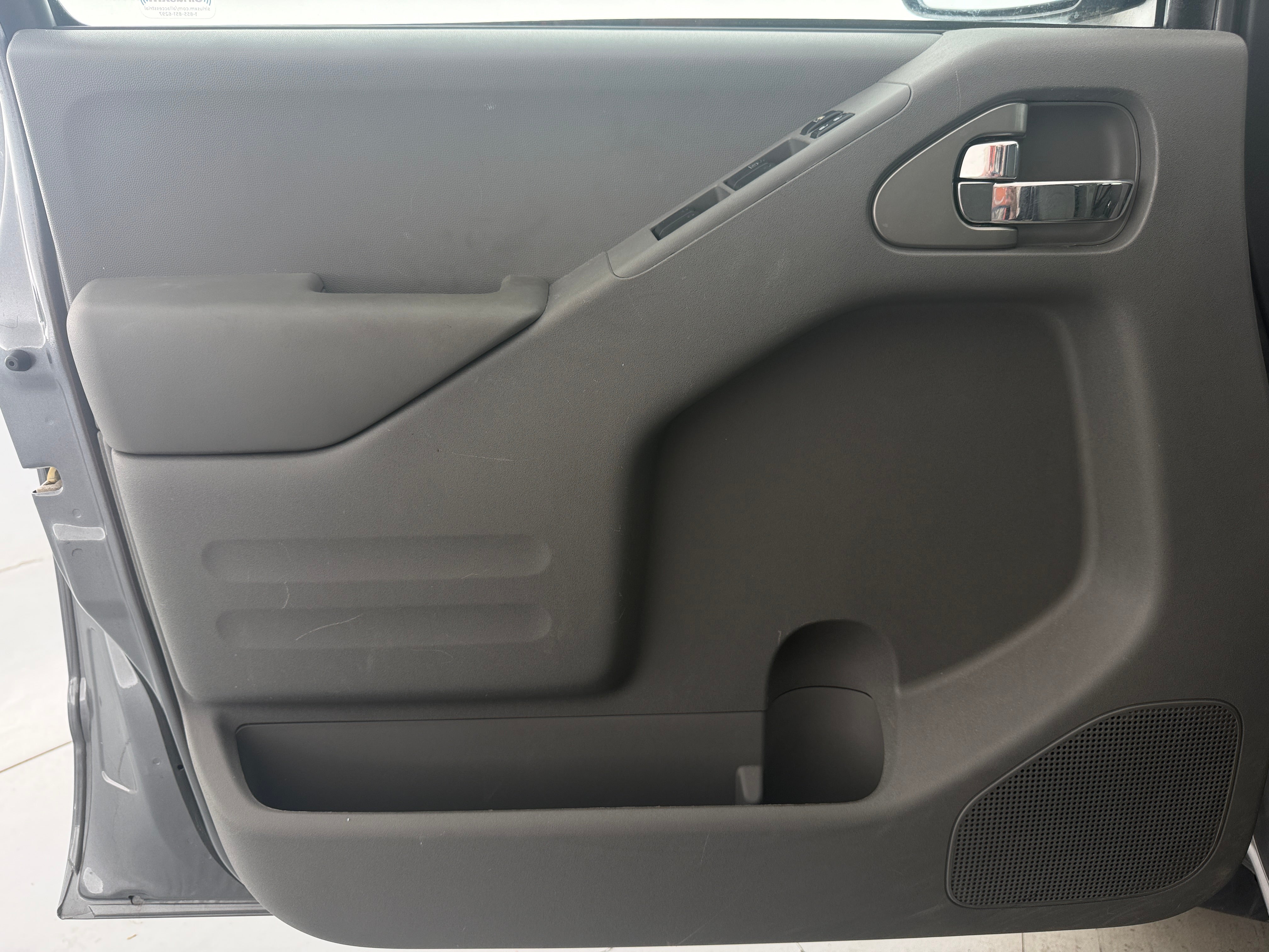 2017 Nissan Frontier SV - Photo 10