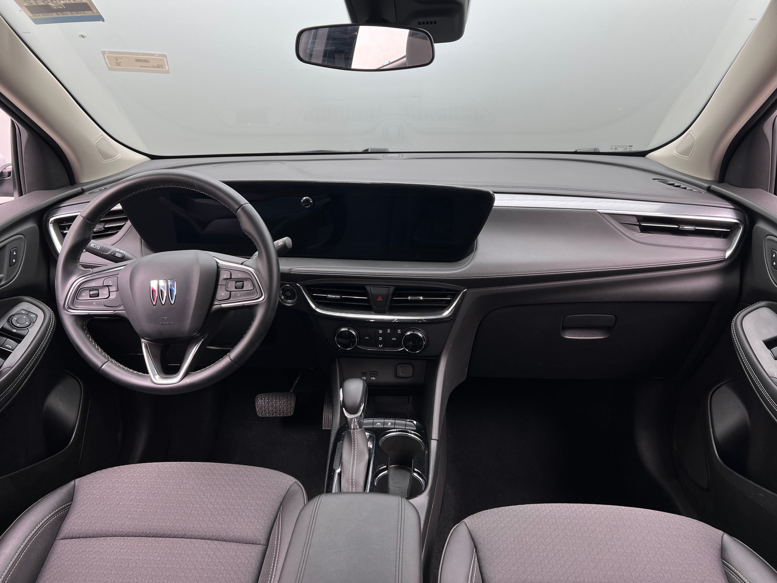 Thumbnail: 2025 Buick Encore GX - 2