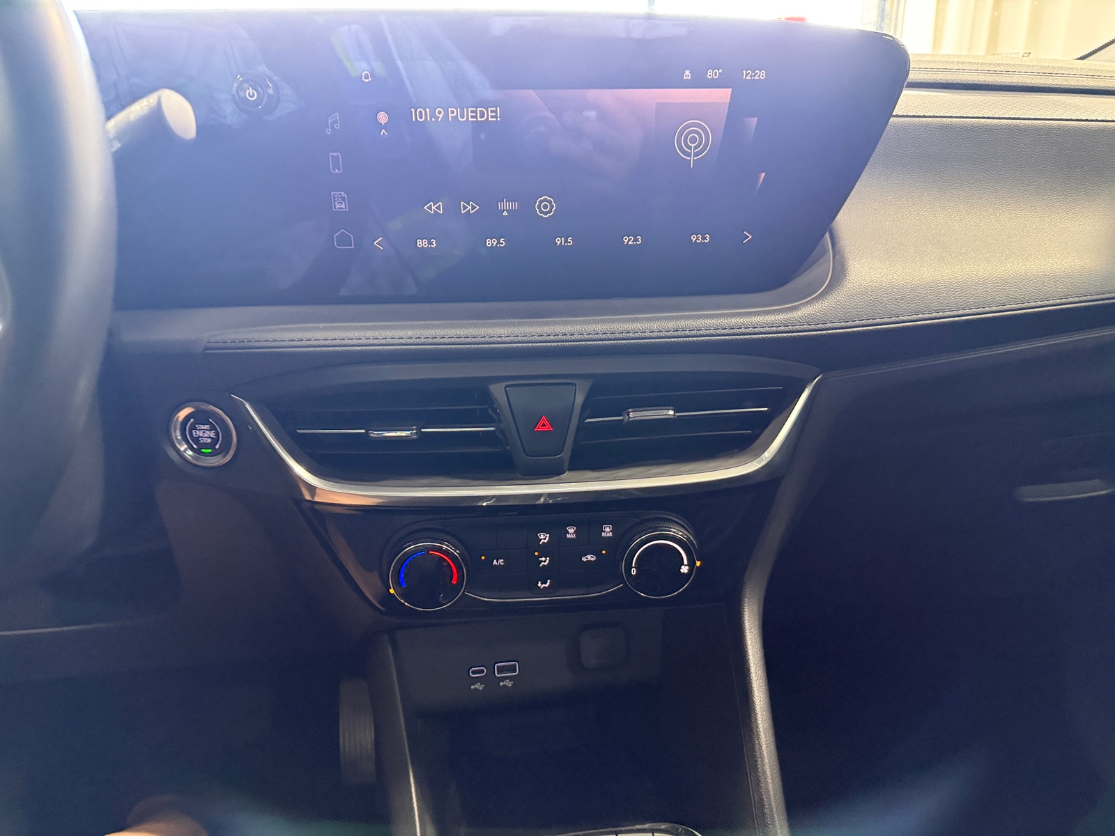 Thumbnail: 2024 Buick Encore GX - 3