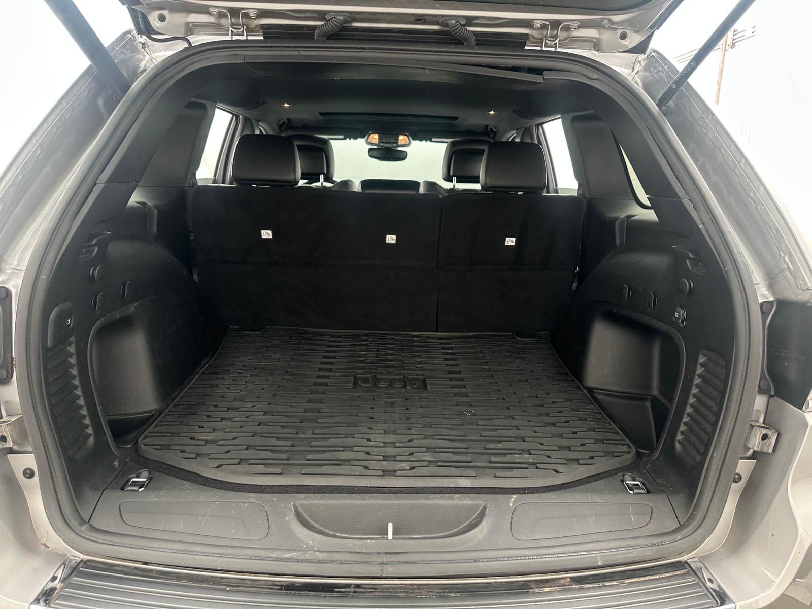 Thumbnail: 2021 Jeep Grand Cherokee - 6