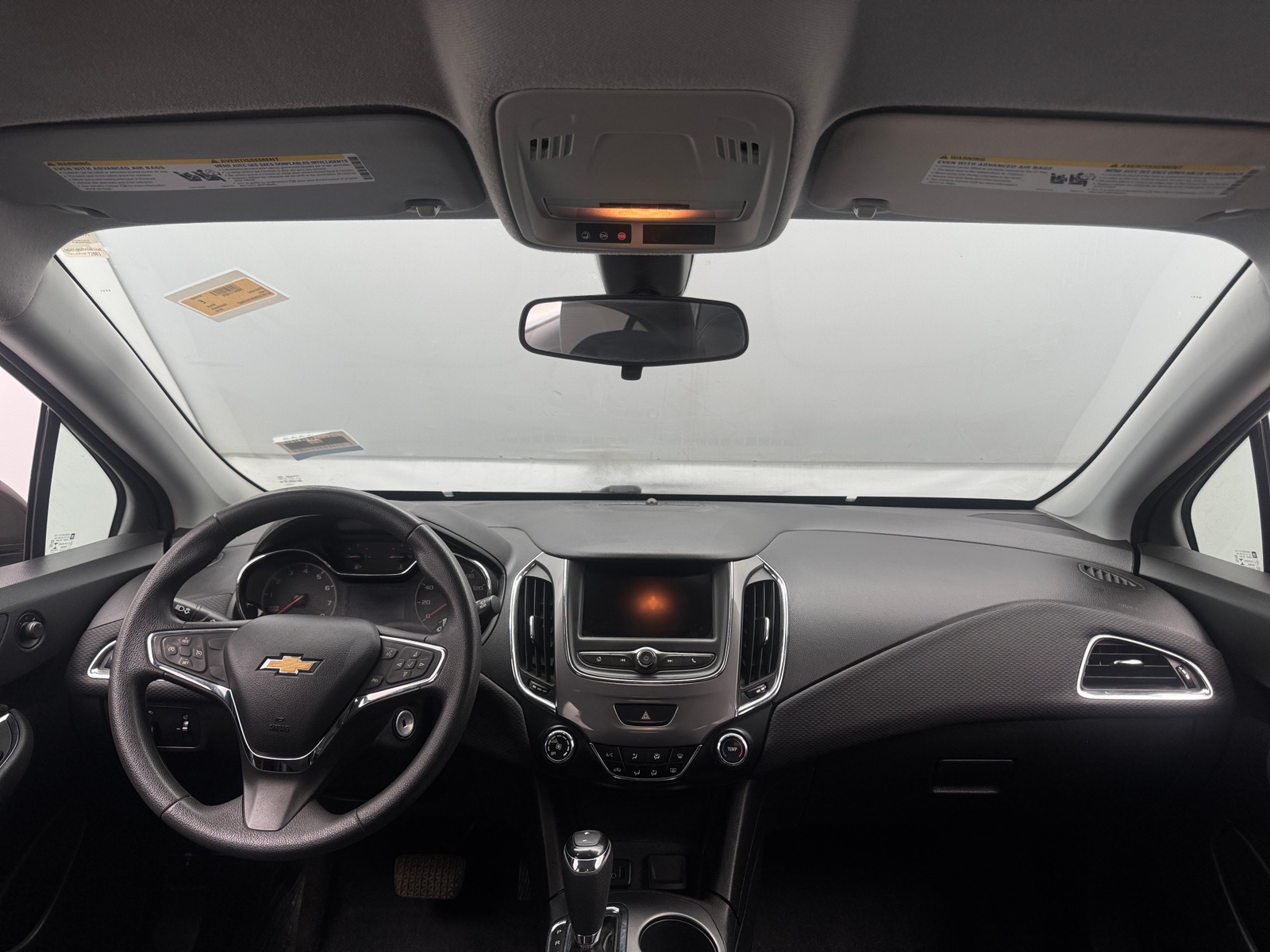 Thumbnail: 2019 Chevrolet Cruze - 3