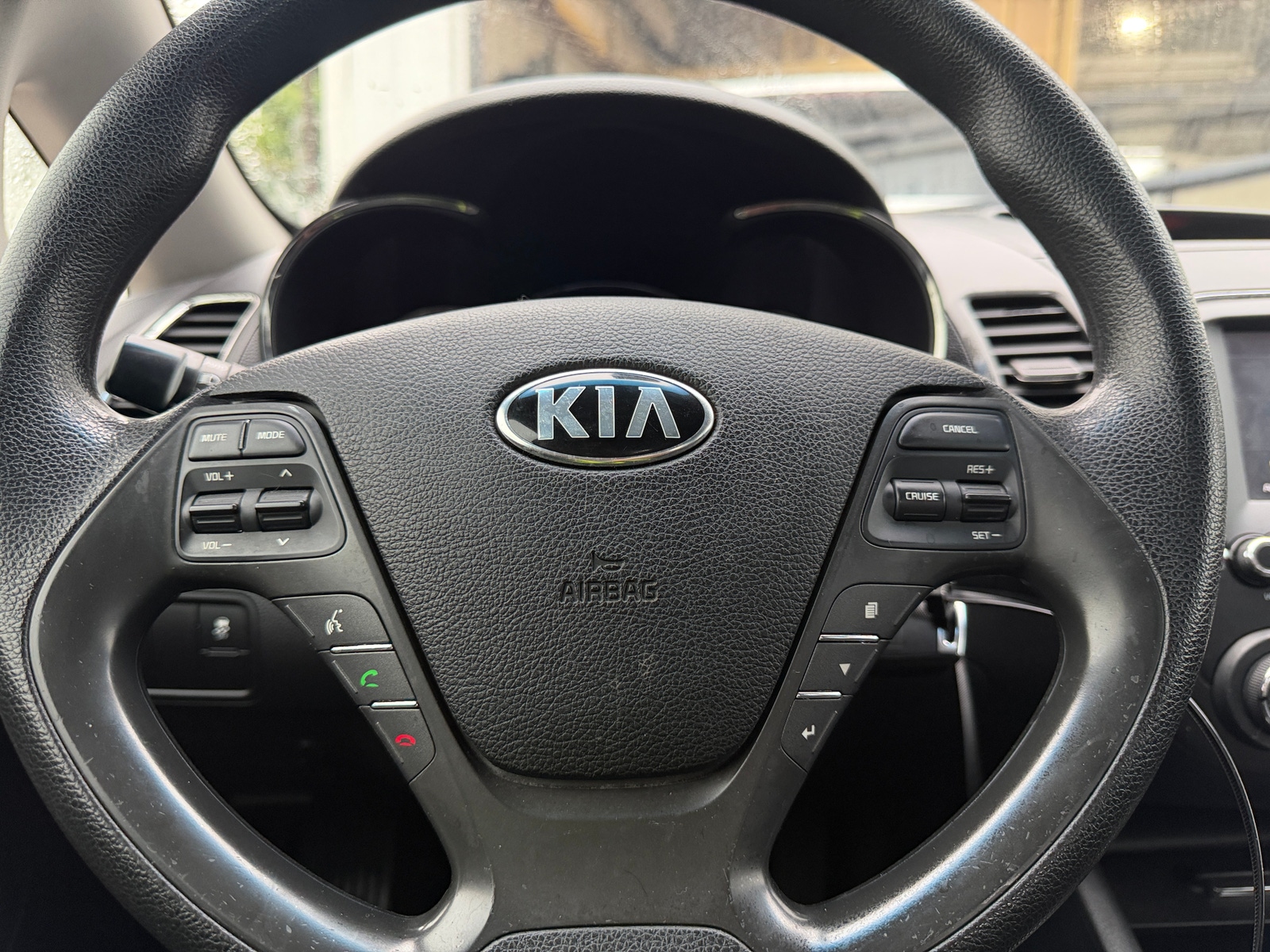 Thumbnail: 2018 Kia Forte - 5