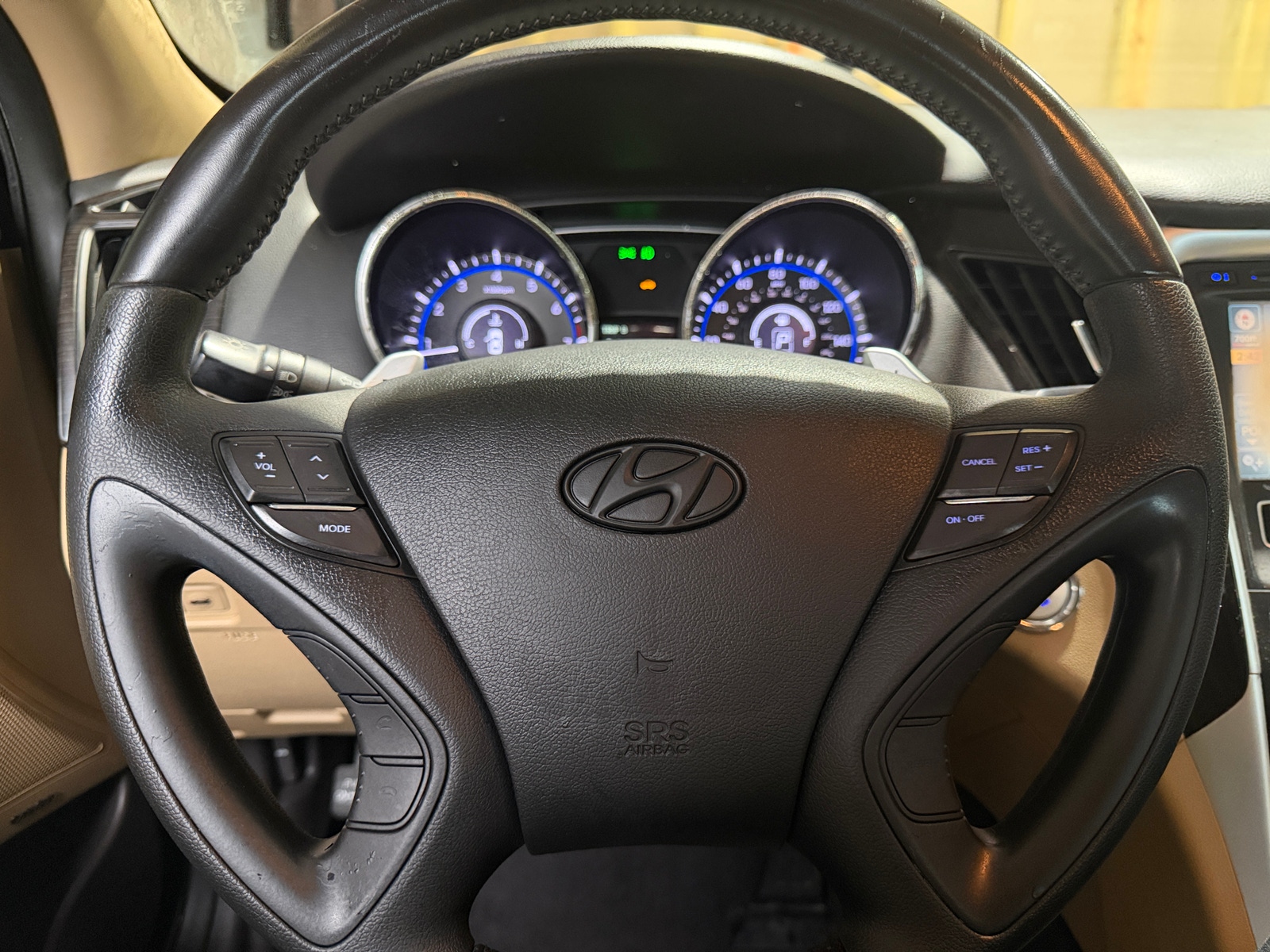 Thumbnail: 2012 Hyundai Sonata - 4