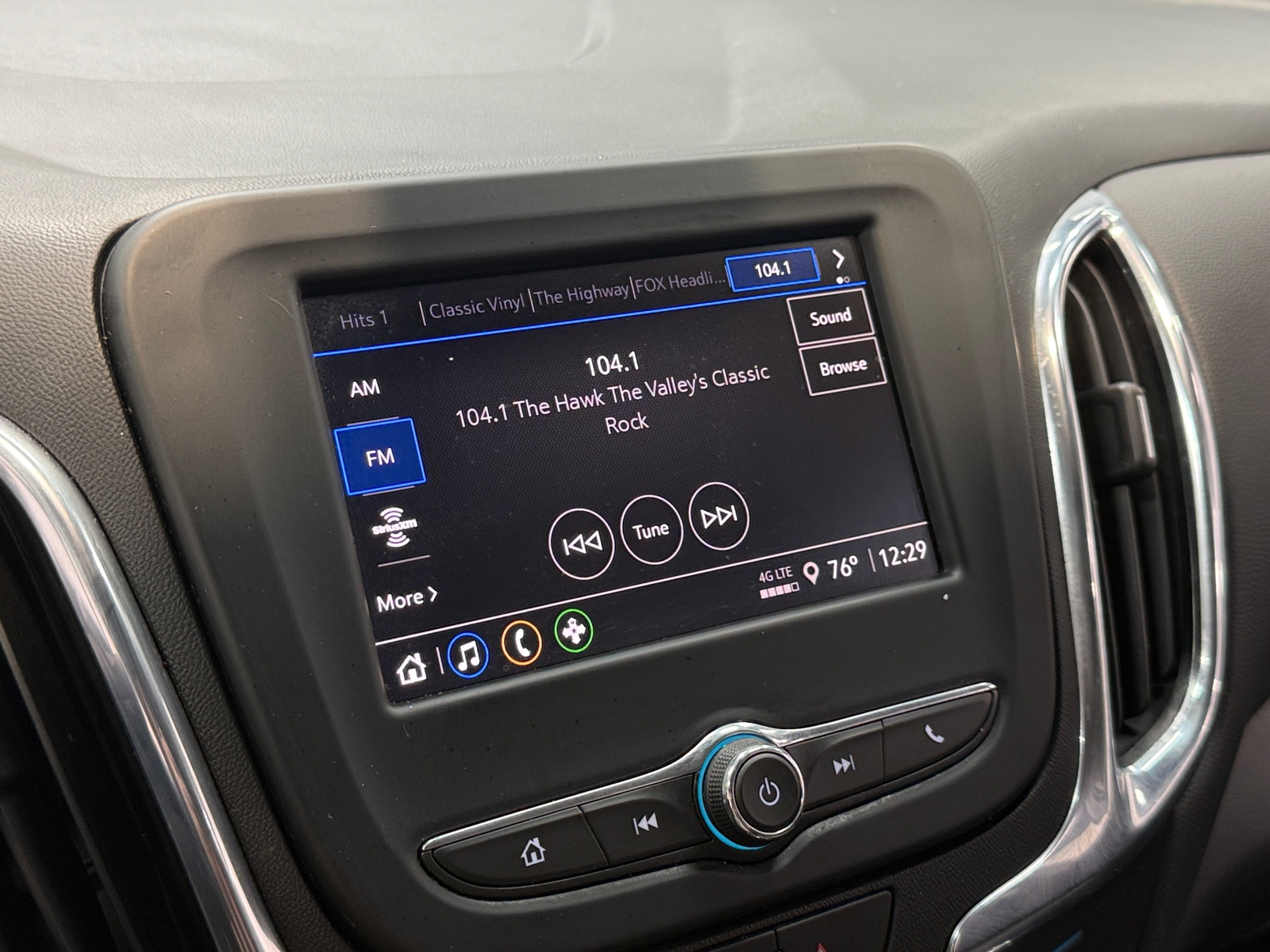 Thumbnail: 2023 Chevrolet Equinox - 4