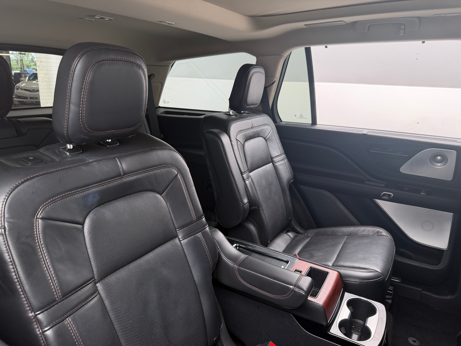 Thumbnail: 2021 Lincoln Aviator - 5