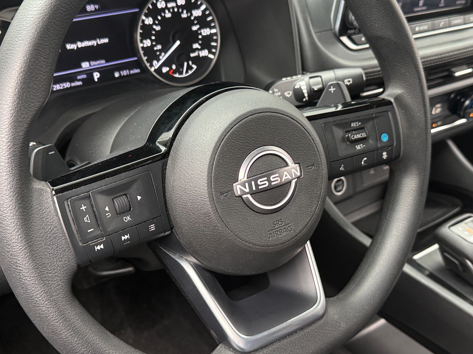 Thumbnail: 2023 Nissan Rogue - 5