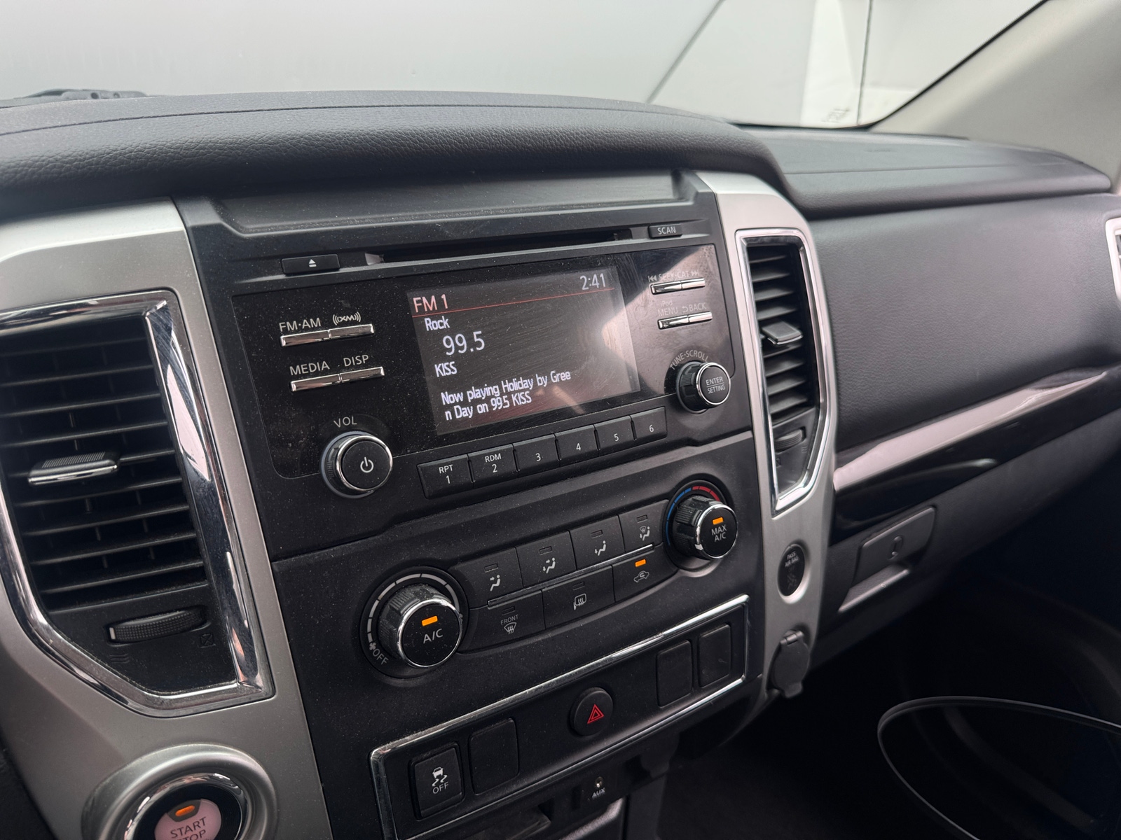 Thumbnail: 2018 Nissan Titan - 4