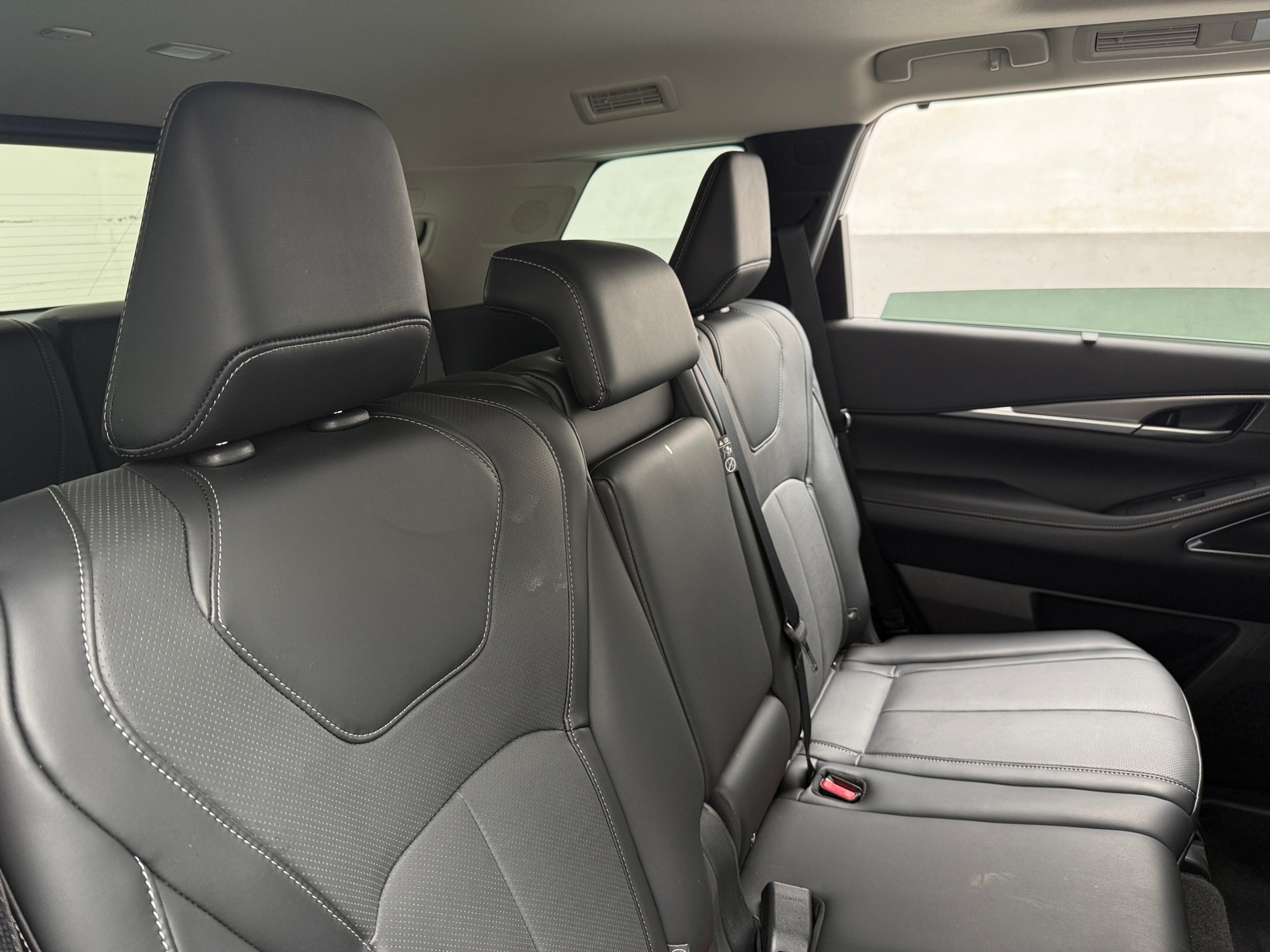 Thumbnail: 2026 INFINITI QX60 - 5