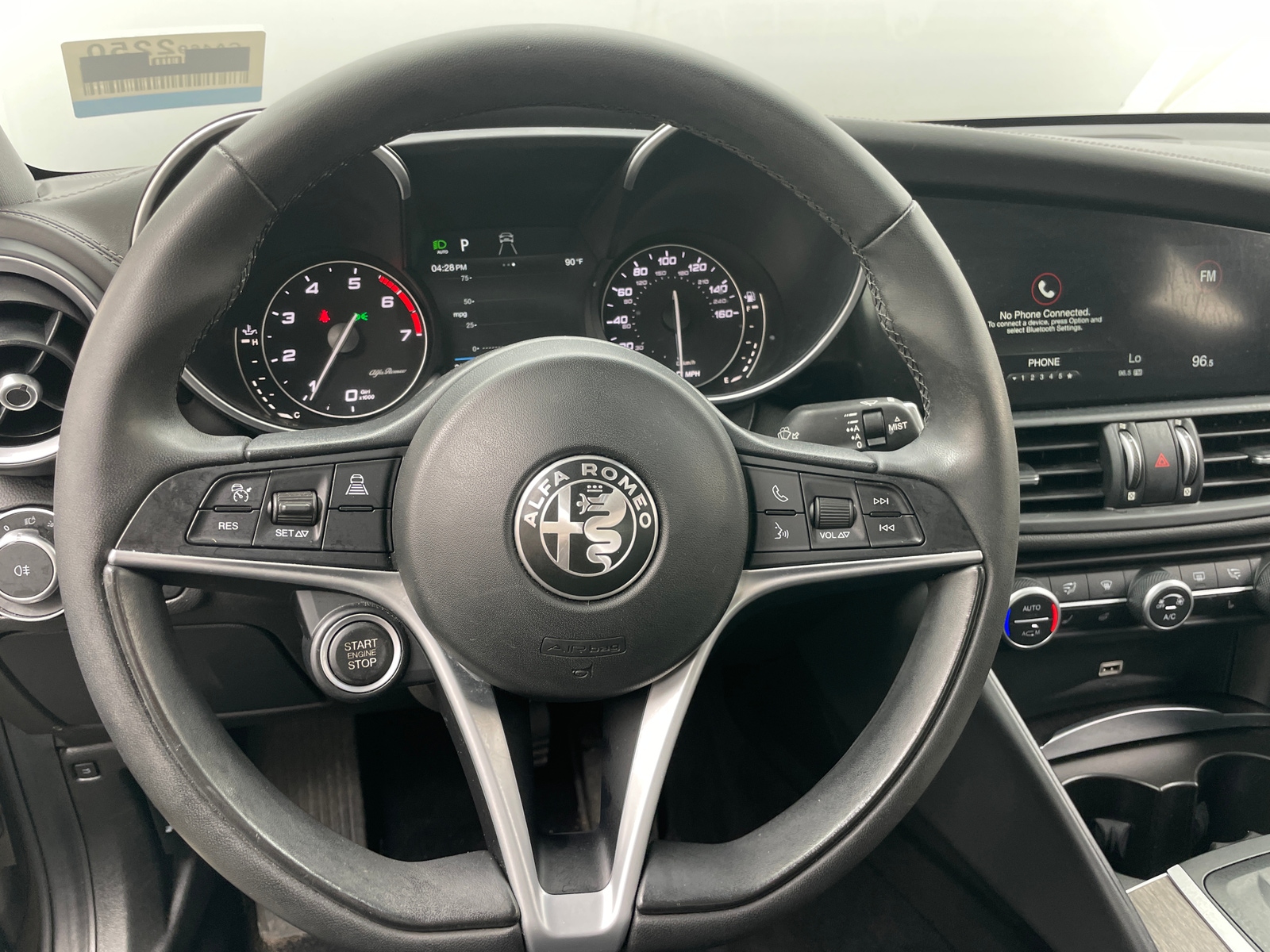 Thumbnail: 2019 Alfa Romeo Giulia - 4
