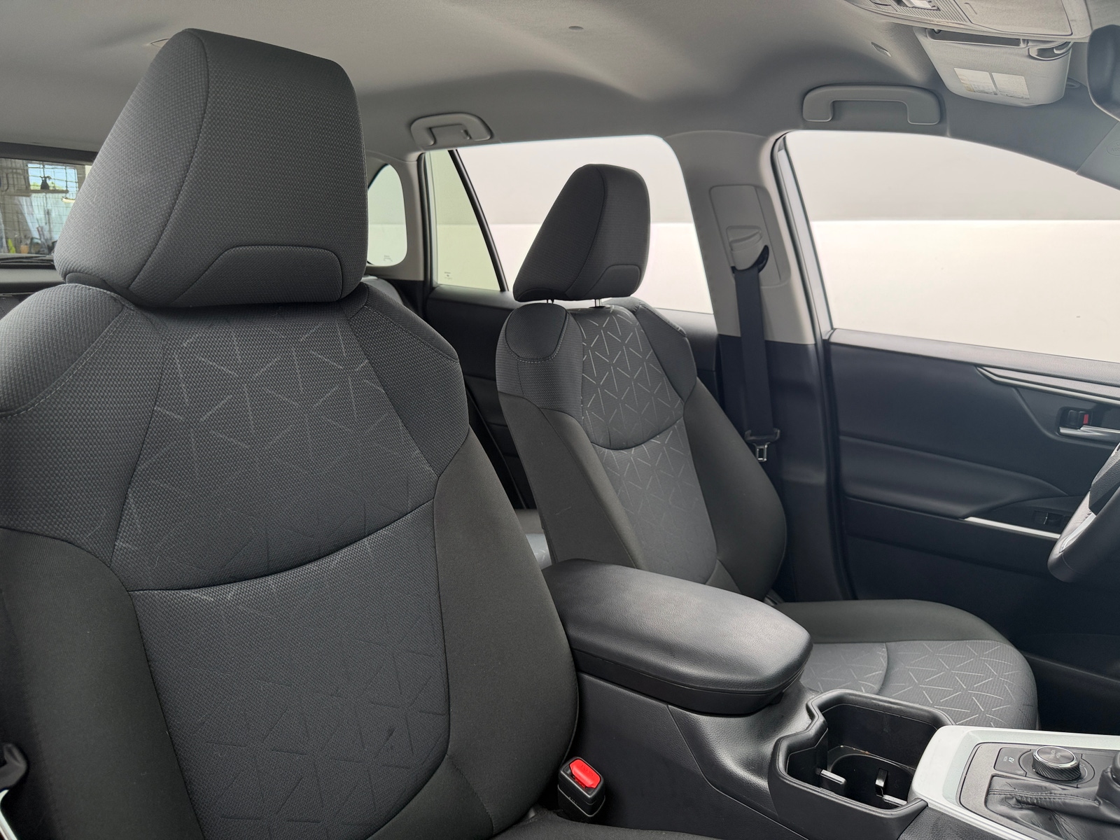 Thumbnail: 2025 Toyota RAV4 - 2