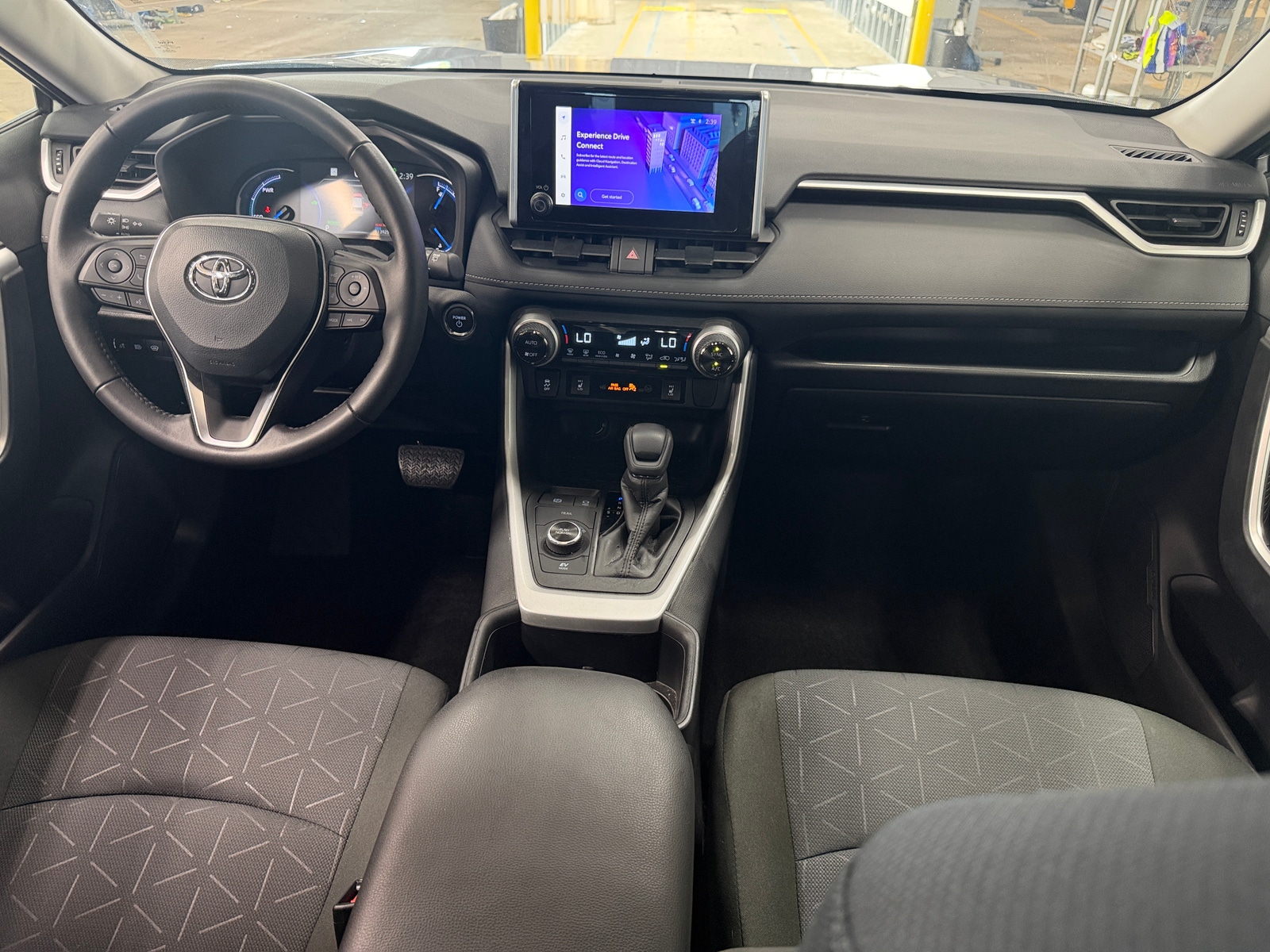 Thumbnail: 2025 Toyota RAV4 - 3