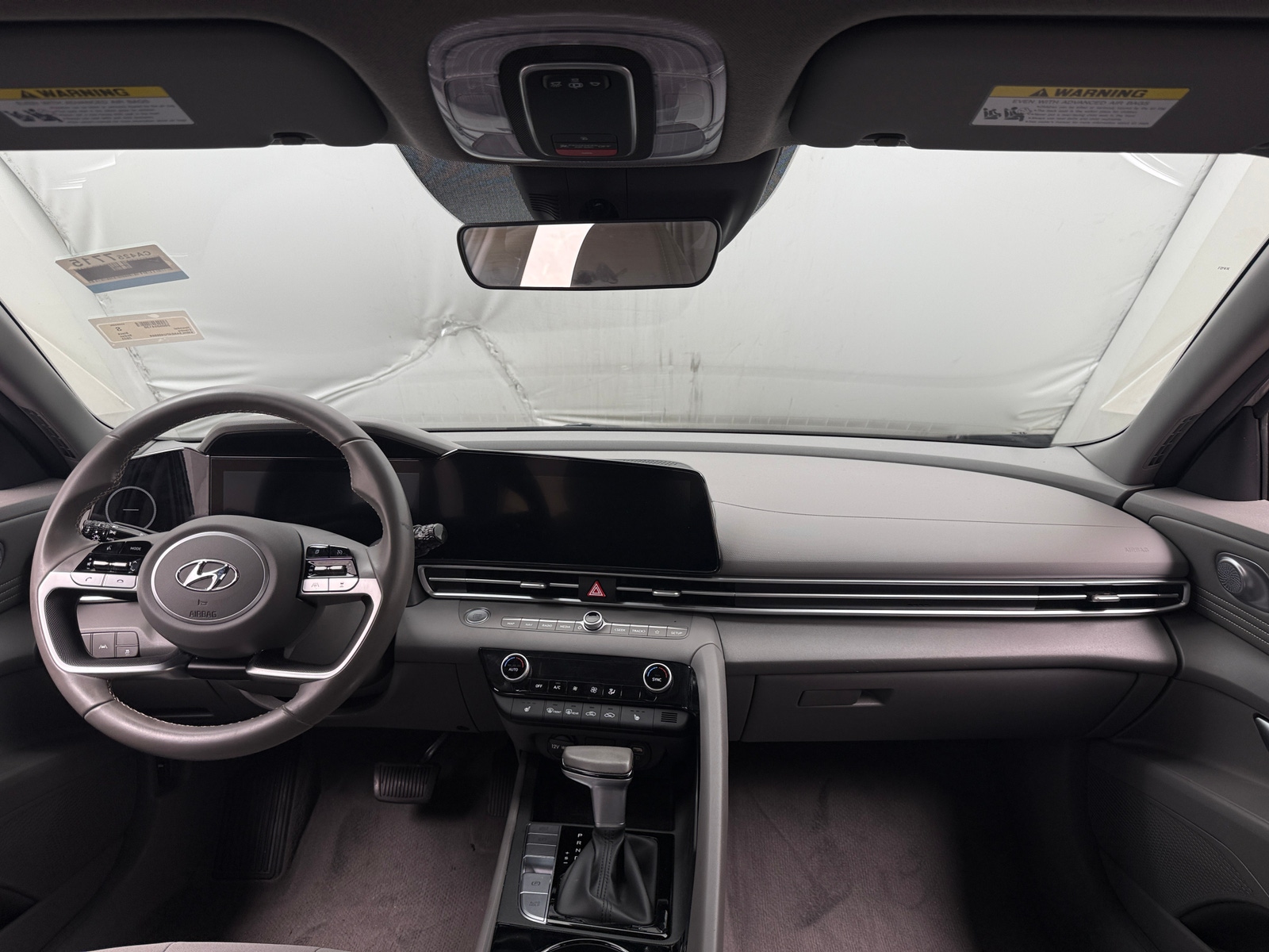 Thumbnail: 2023 Hyundai Elantra - 3
