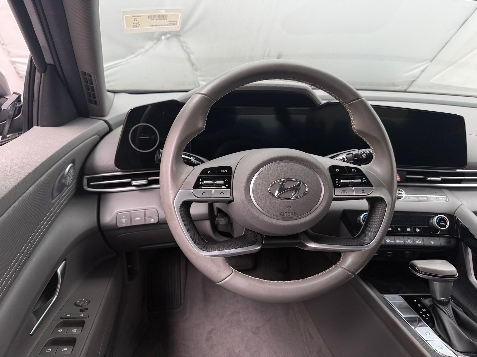 Thumbnail: 2023 Hyundai Elantra - 5