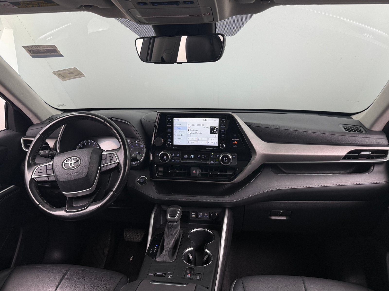 Thumbnail: 2022 Toyota Highlander - 2
